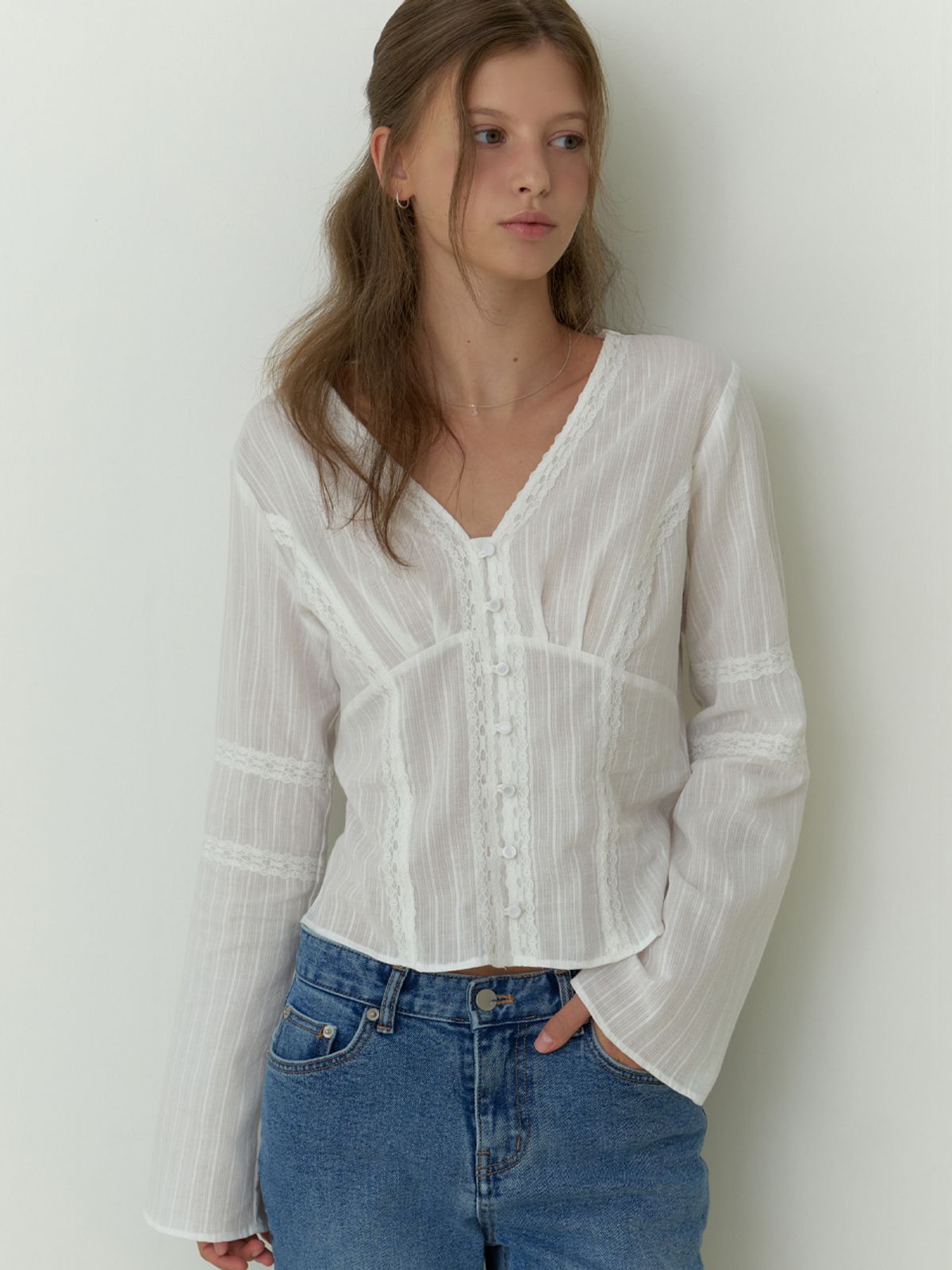 리엘(RE L) Pitta lace blouse (white)