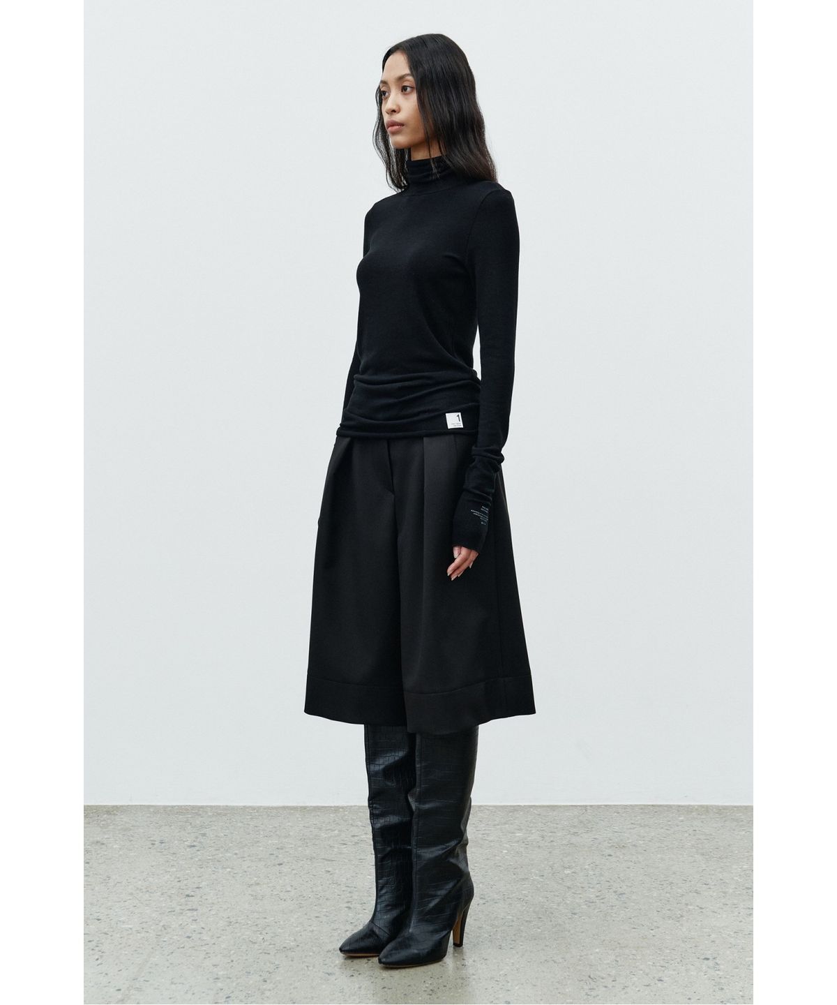 래코드(RECODE) Two tuck Capri Pants RQPAW25530BKX