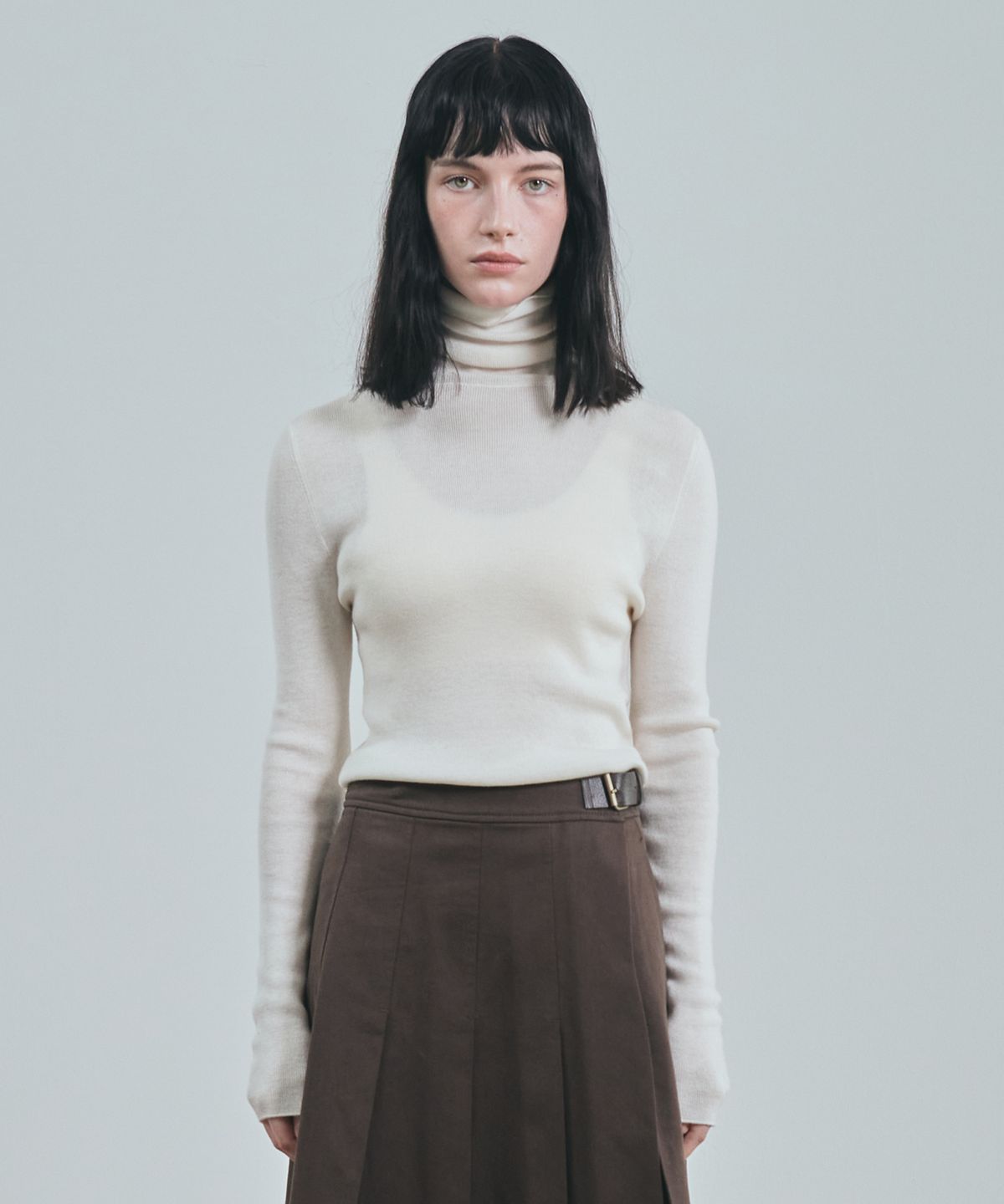 유니폼브릿지(UNIFORM BRIDGE) high gauge turtle neck knit(womens) ivory