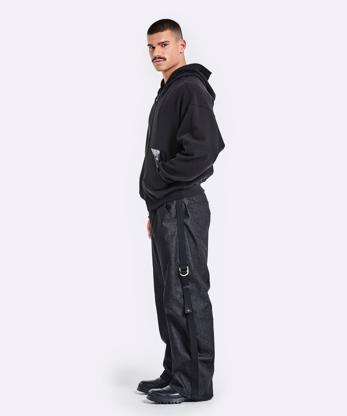51퍼센트(51PERCENT) Curve hoodie jacket - black