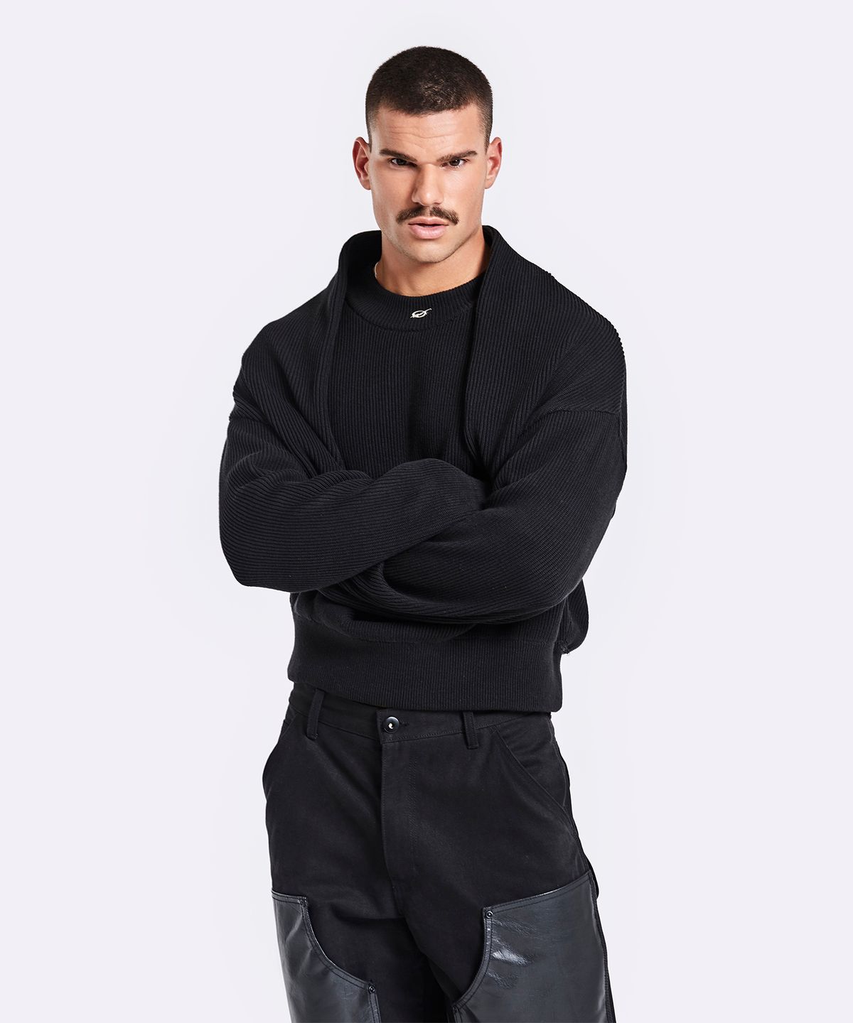 51퍼센트(51PERCENT) Shawl knit - black