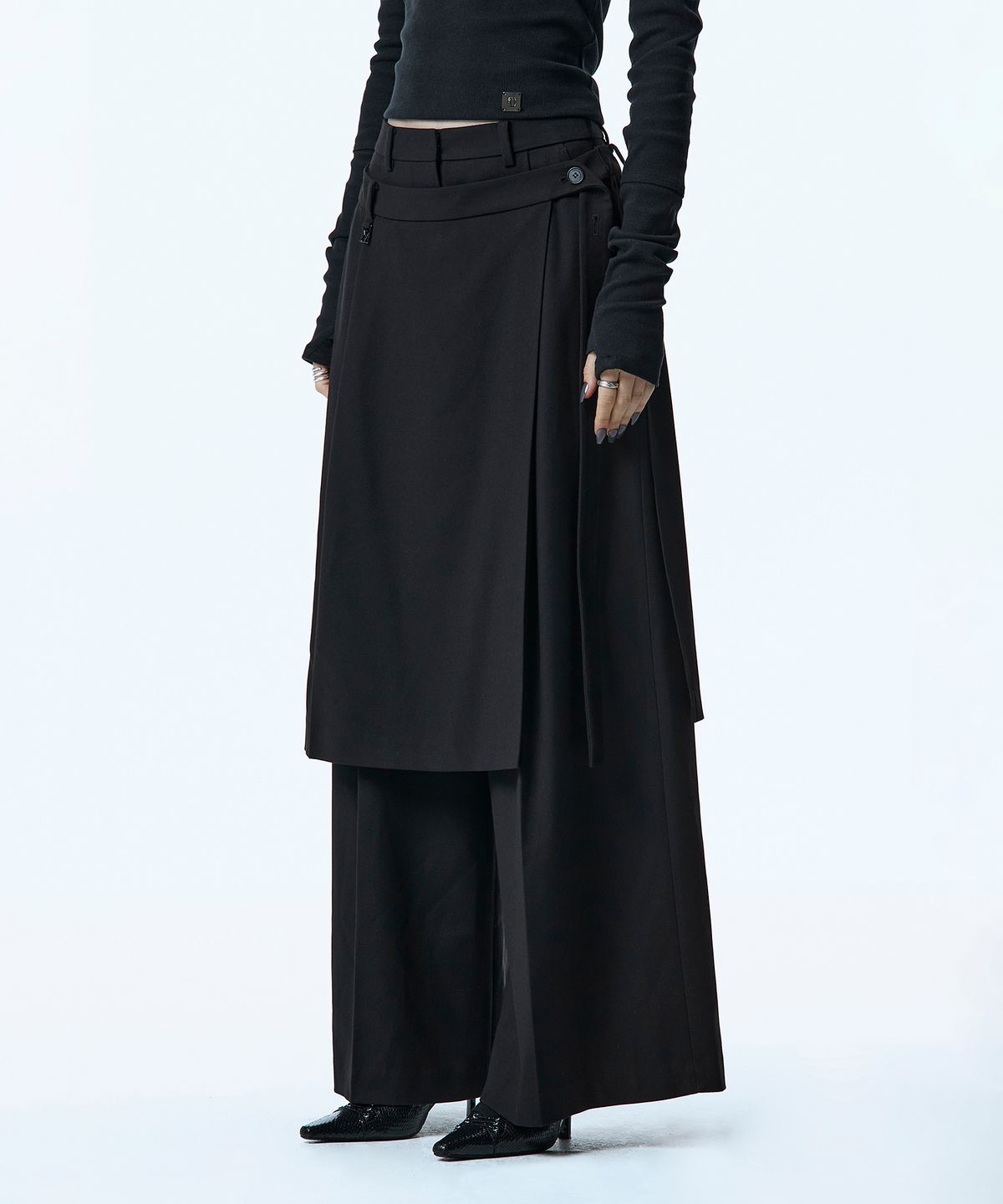 트리밍버드(TREEMINGBIRD) Overlap Set-up Pants [ Black ]