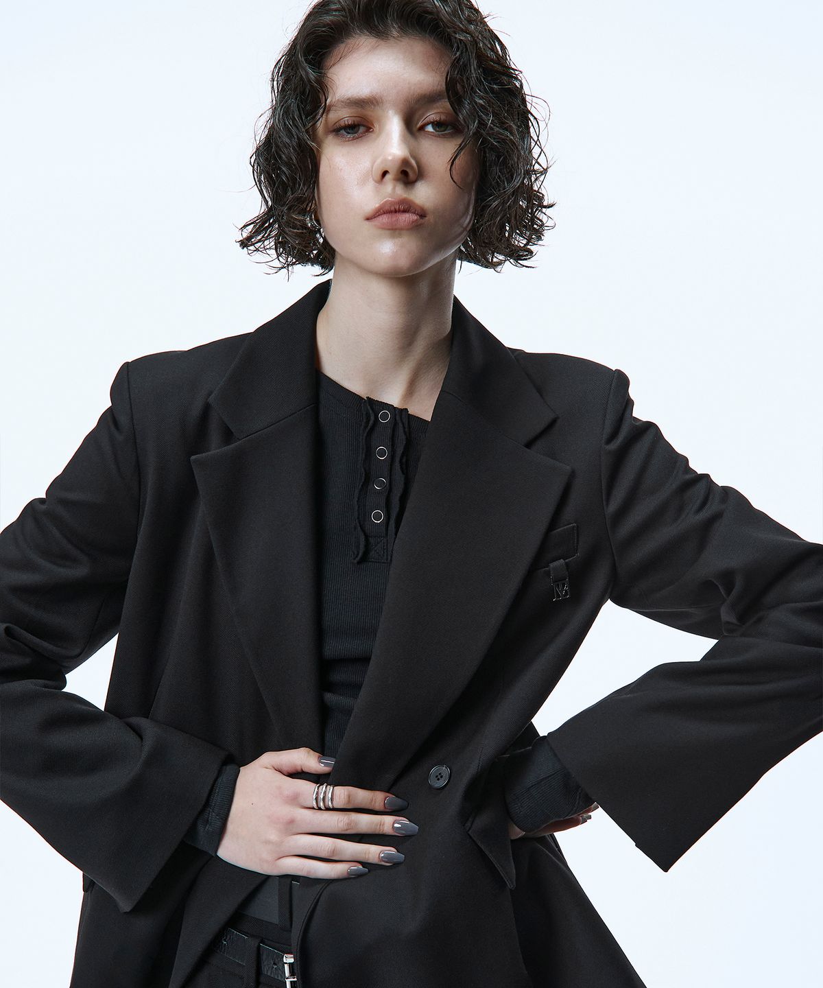 트리밍버드(TREEMINGBIRD) Belted Tailored Set-up Jacket [ Black ]