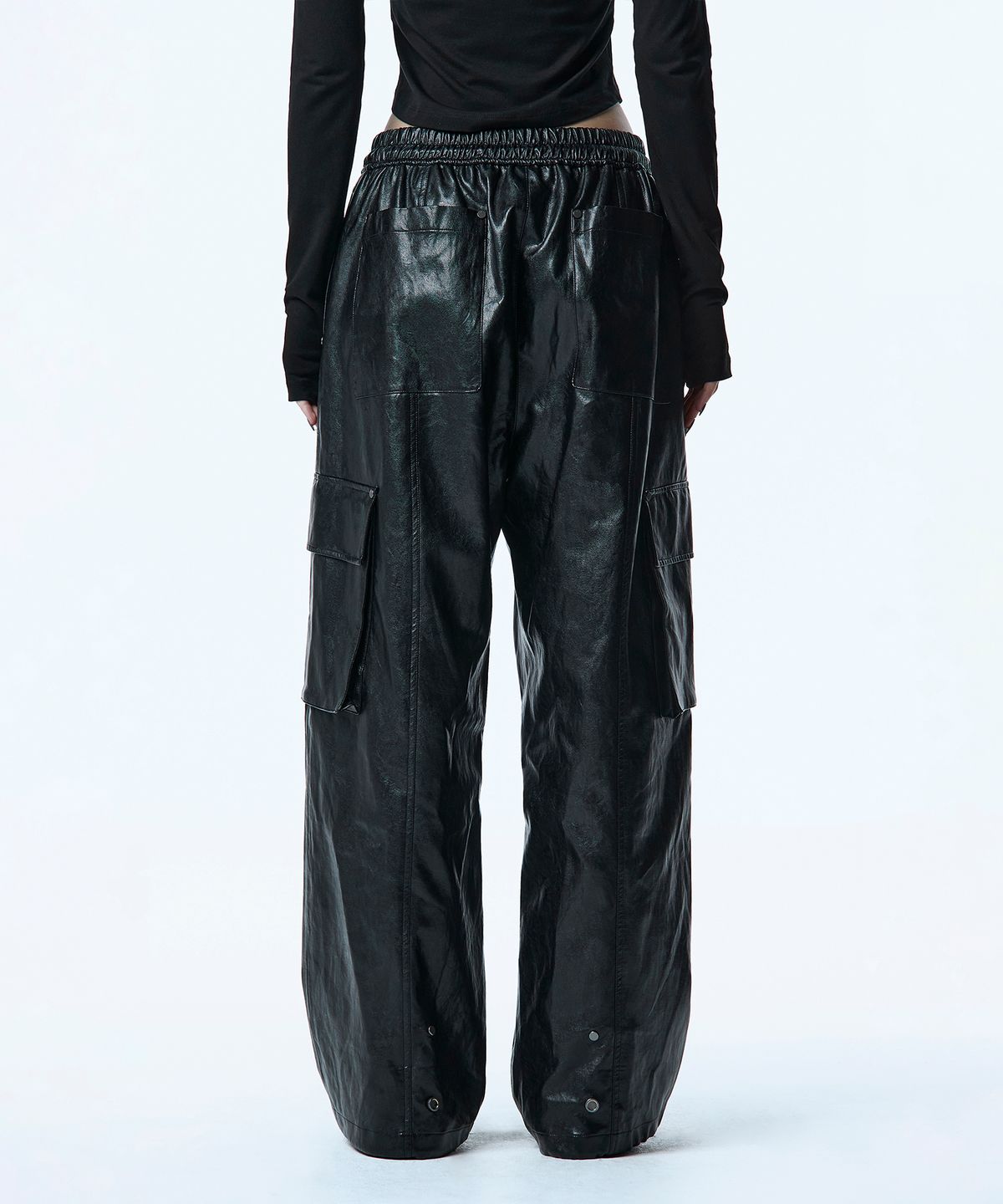 트리밍버드(TREEMINGBIRD) TMB Cargo Leather Pants [ Black ]