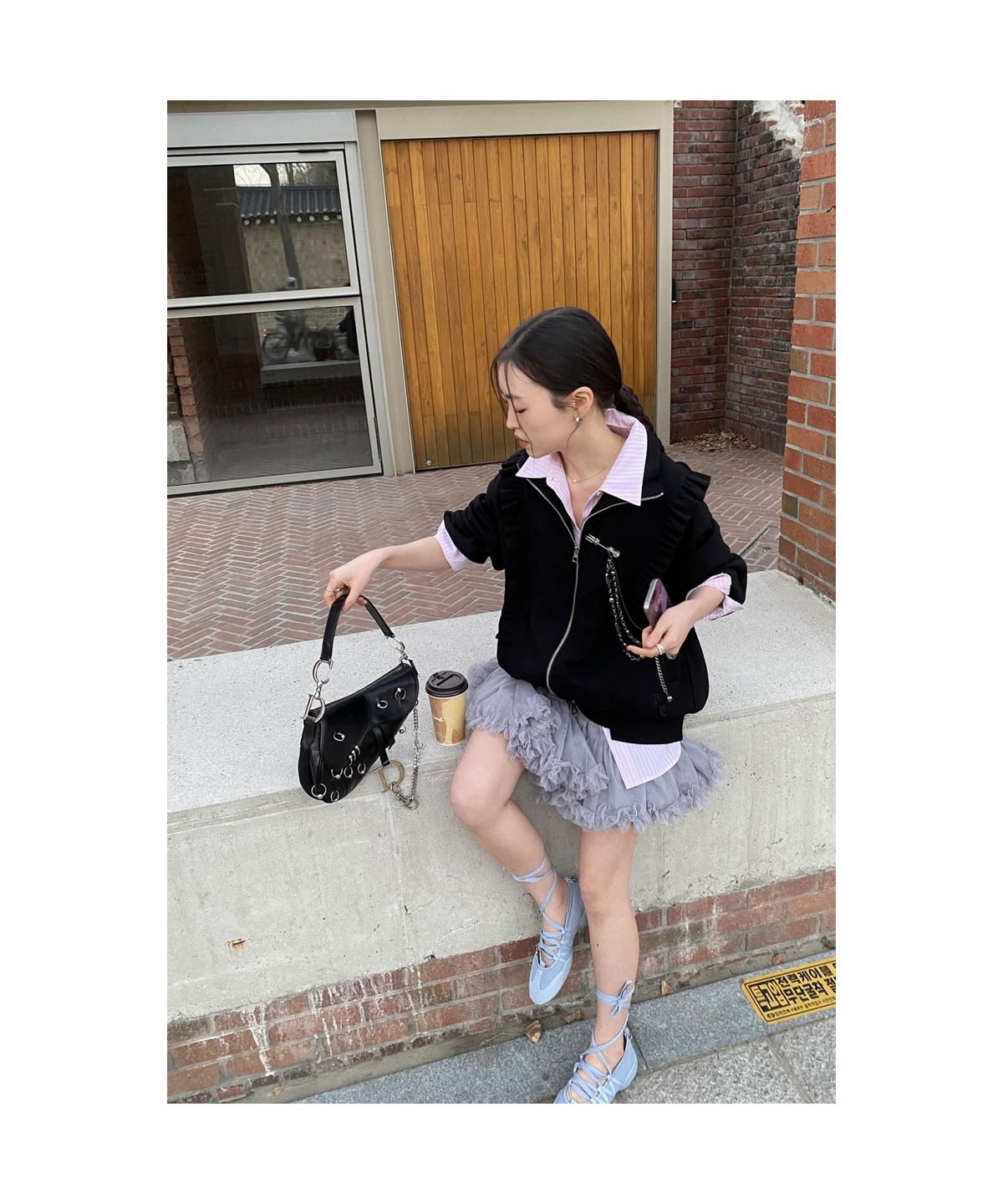 럭키슈에뜨(LUCKY CHOUETTE) Frill Colored Jersey Jumper (black)_LAUAX25110BKX