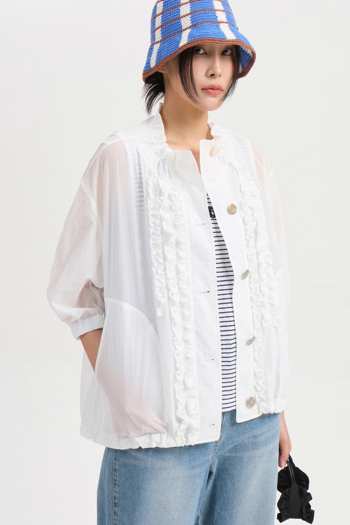 럭키슈에뜨(LUCKY CHOUETTE) Button Up Frill Jumper (white) LFUAM25610WHX