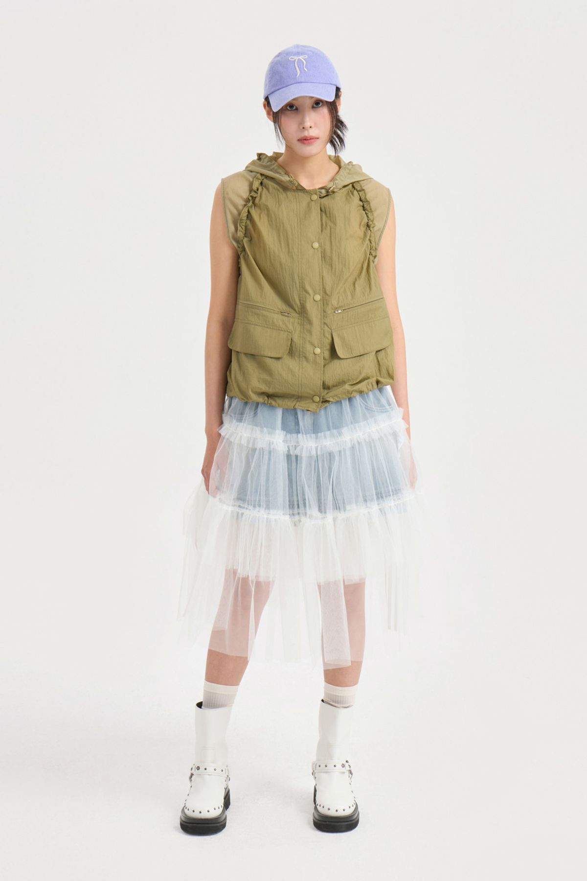 럭키슈에뜨(LUCKY CHOUETTE) String Detail Hoodie Vest (olive) LFVAM25600OLV