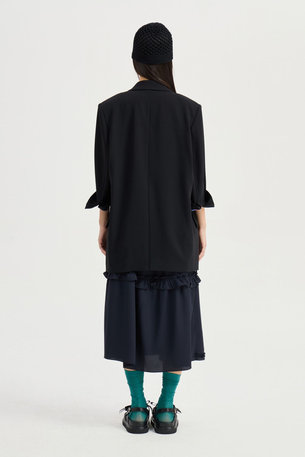 럭키슈에뜨(LUCKY CHOUETTE) Poly Single Three-Quarter Sleeved Jacket (black) LFJAM25425BKX