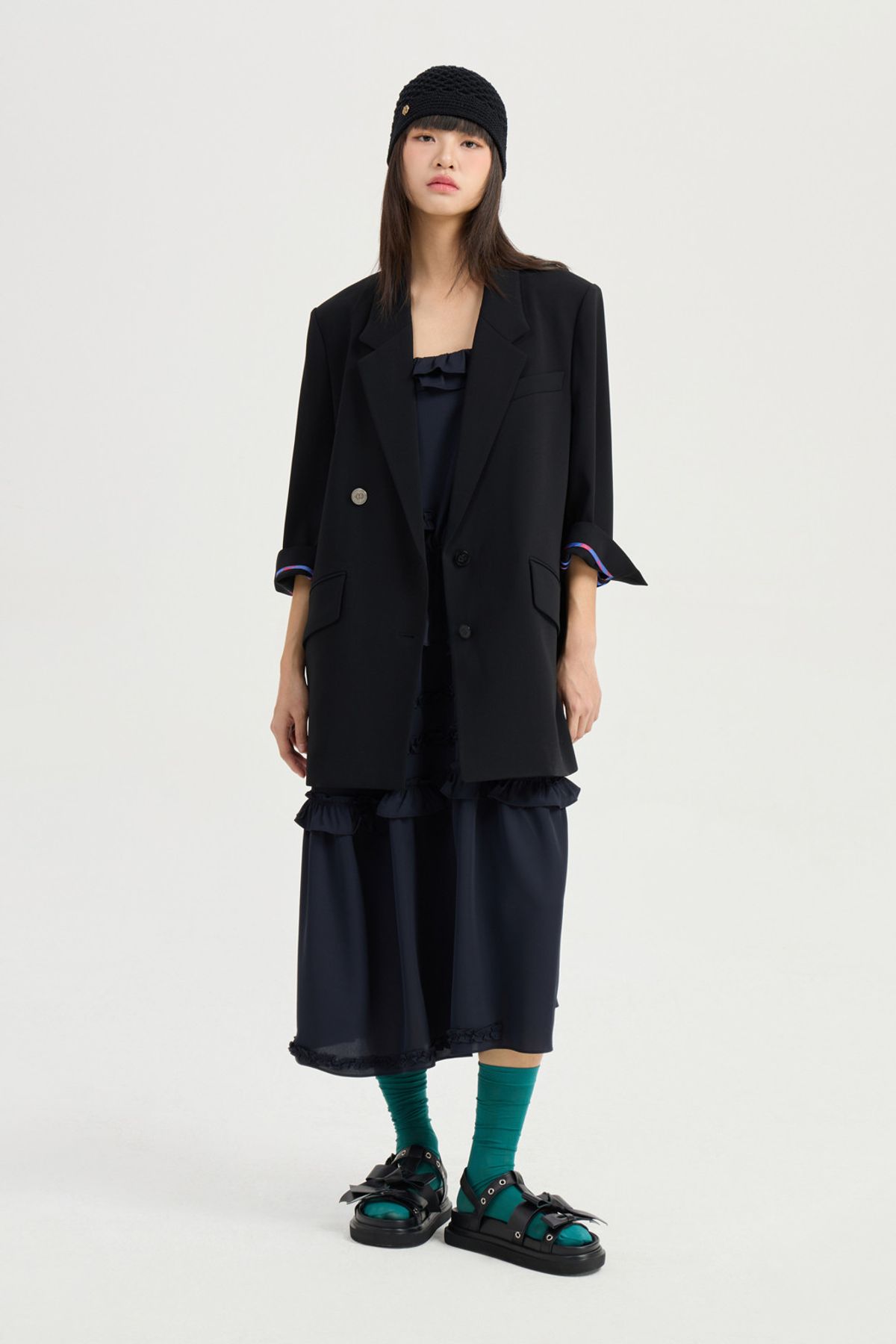 럭키슈에뜨(LUCKY CHOUETTE) Poly Single Three-Quarter Sleeved Jacket (black) LFJAM25425BKX