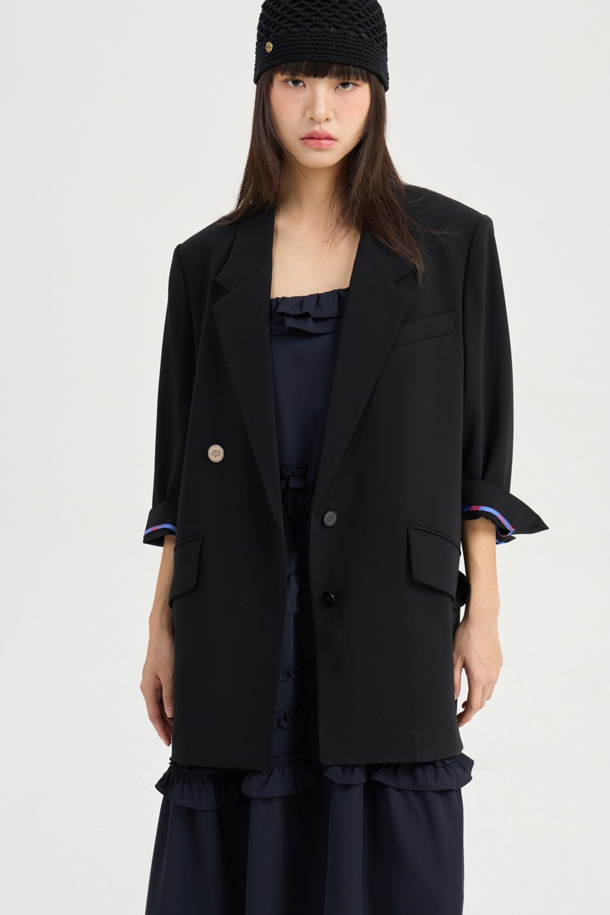 럭키슈에뜨(LUCKY CHOUETTE) Poly Single Three-Quarter Sleeved Jacket (black) LFJAM25425BKX