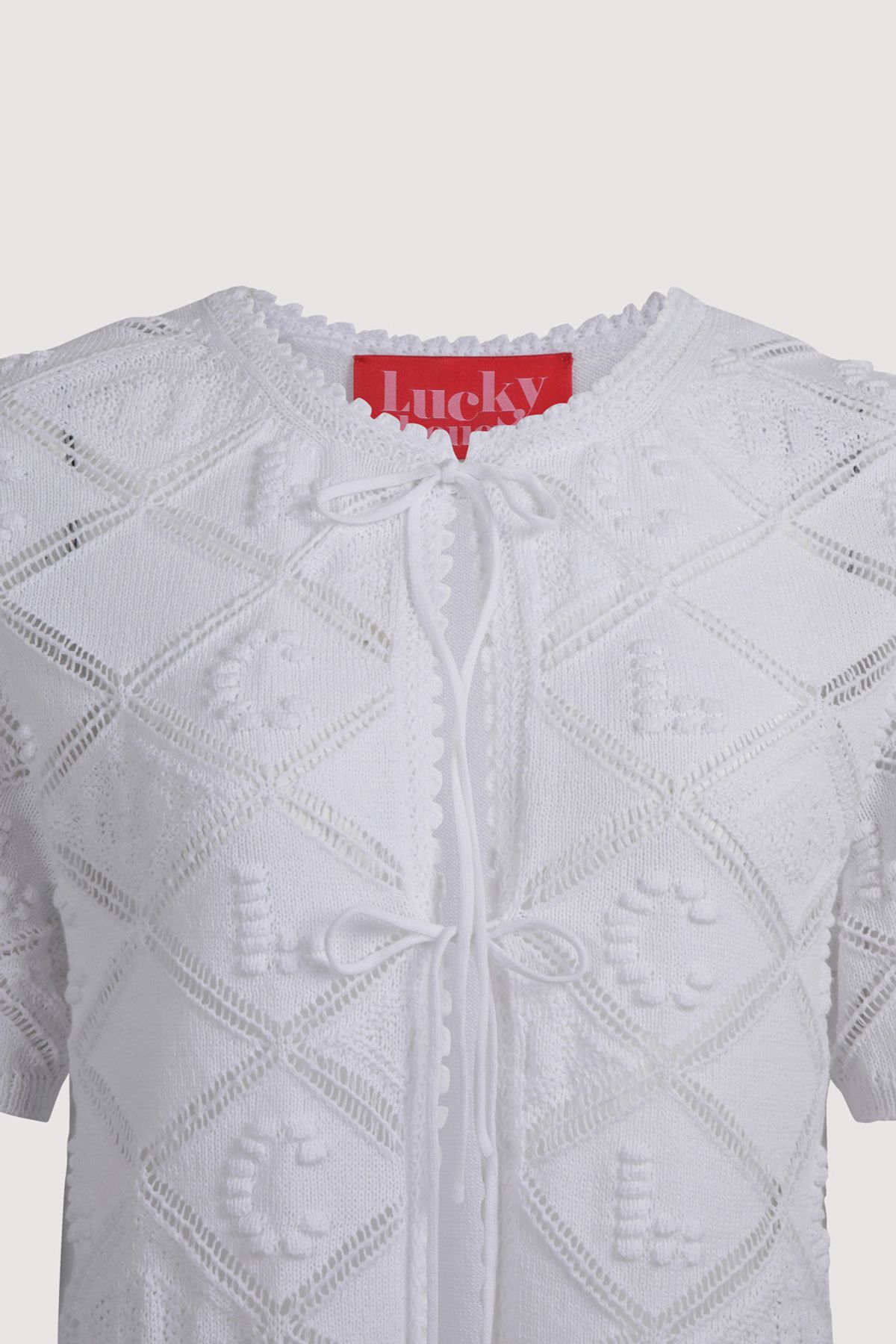 럭키슈에뜨(LUCKY CHOUETTE) Crochet Round Neck Half Sleeve Knit Cardigan (black) LFWCM25500WHX