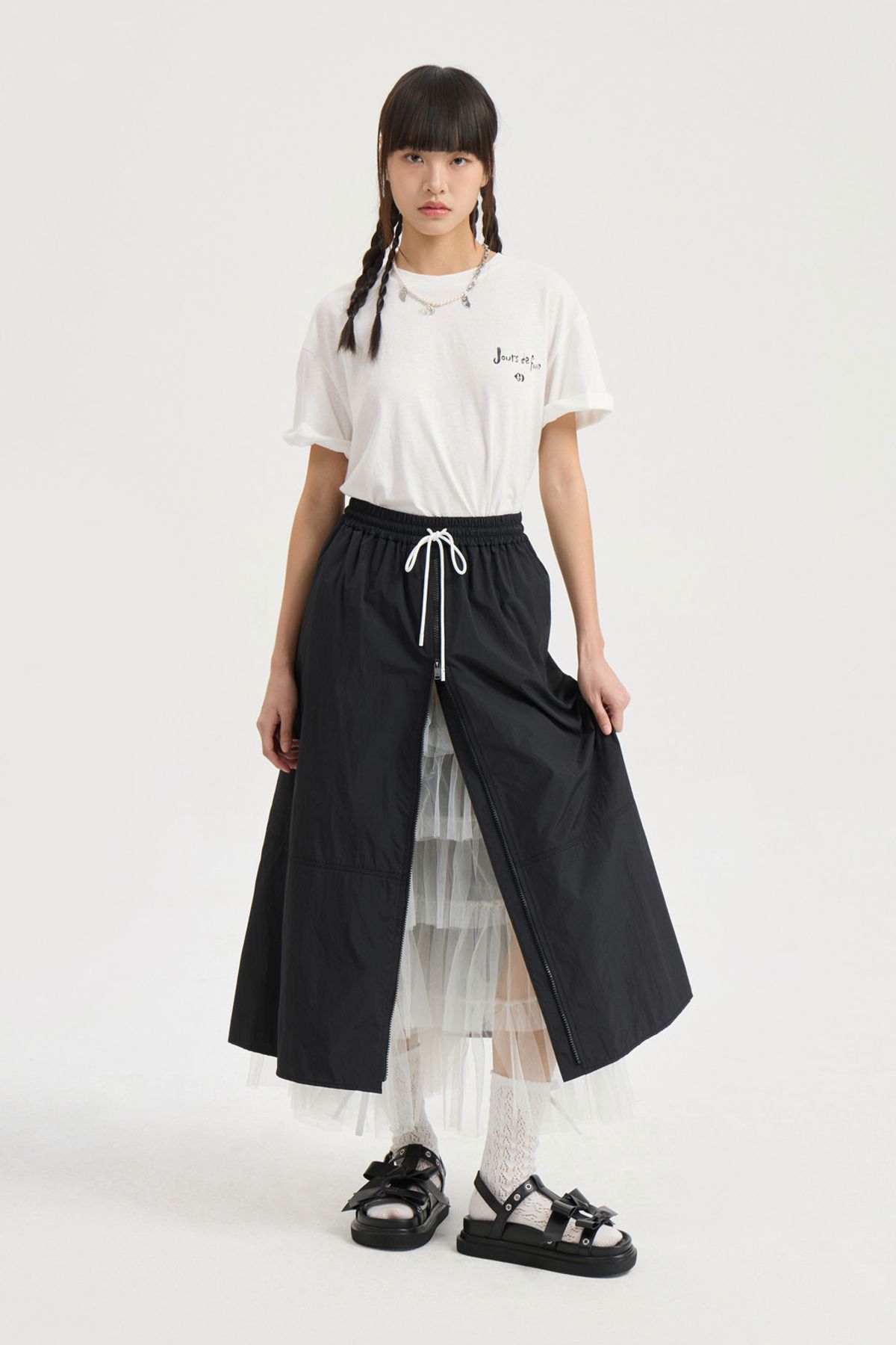 럭키슈에뜨(LUCKY CHOUETTE) Front Zipper A Line Banding Long Skirt (black) LFKAM25430BKX