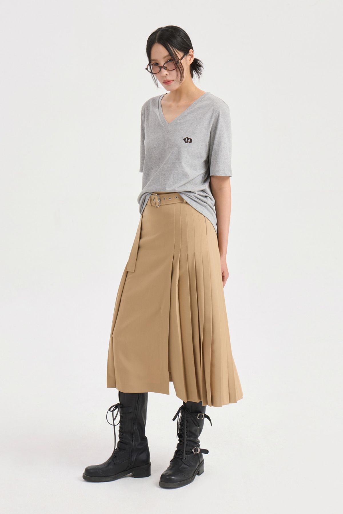 럭키슈에뜨(LUCKY CHOUETTE) Belt Point Long Pleated Skirt (beige) LFKAM25440BEX