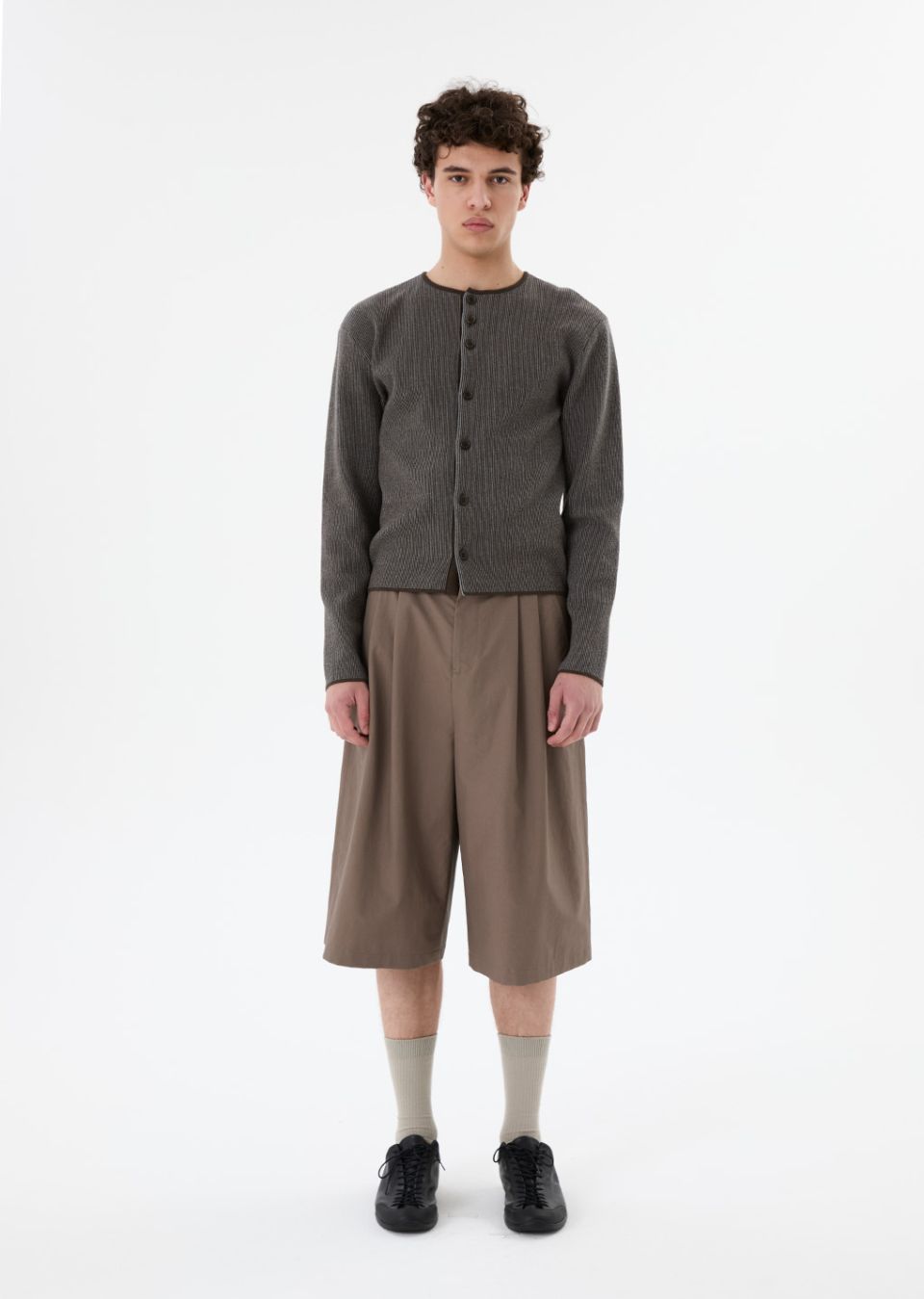 MUSINSA公式 | AMOMENTO STRIPE BUTTON UP CARDIGAN (2COLORS)