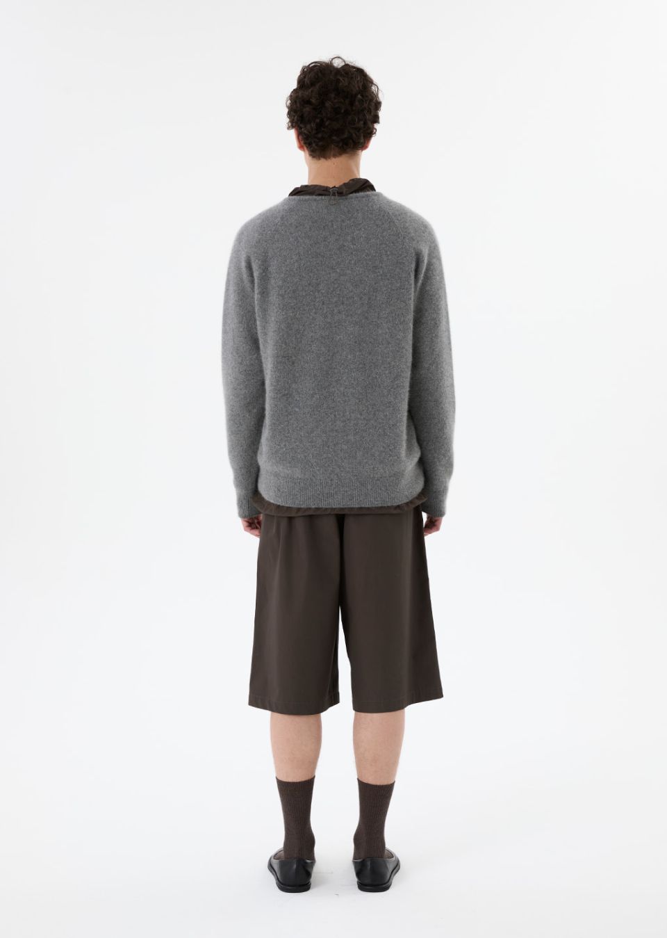 MUSINSA公式 | AMOMENTO RACOON V-NECK KNIT (3COLORS)