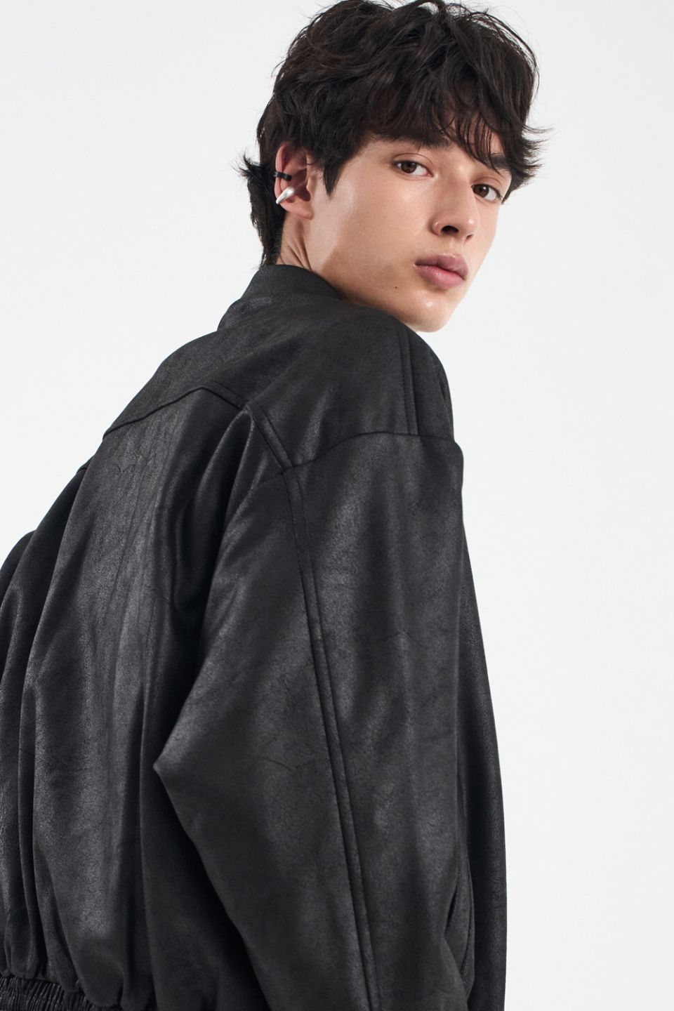 MUSINSA公式 | BLACK MOMENT Vegan Suede Overfit Minimal Incision