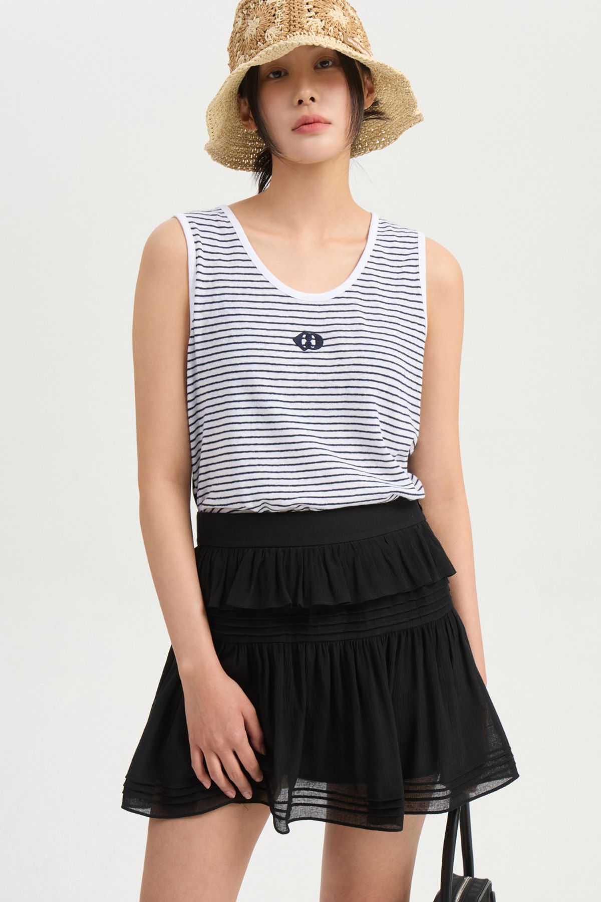 럭키슈에뜨(LUCKY CHOUETTE) Pin Tuck Point Mini Skirt (dark black) LFKAM25520BKD