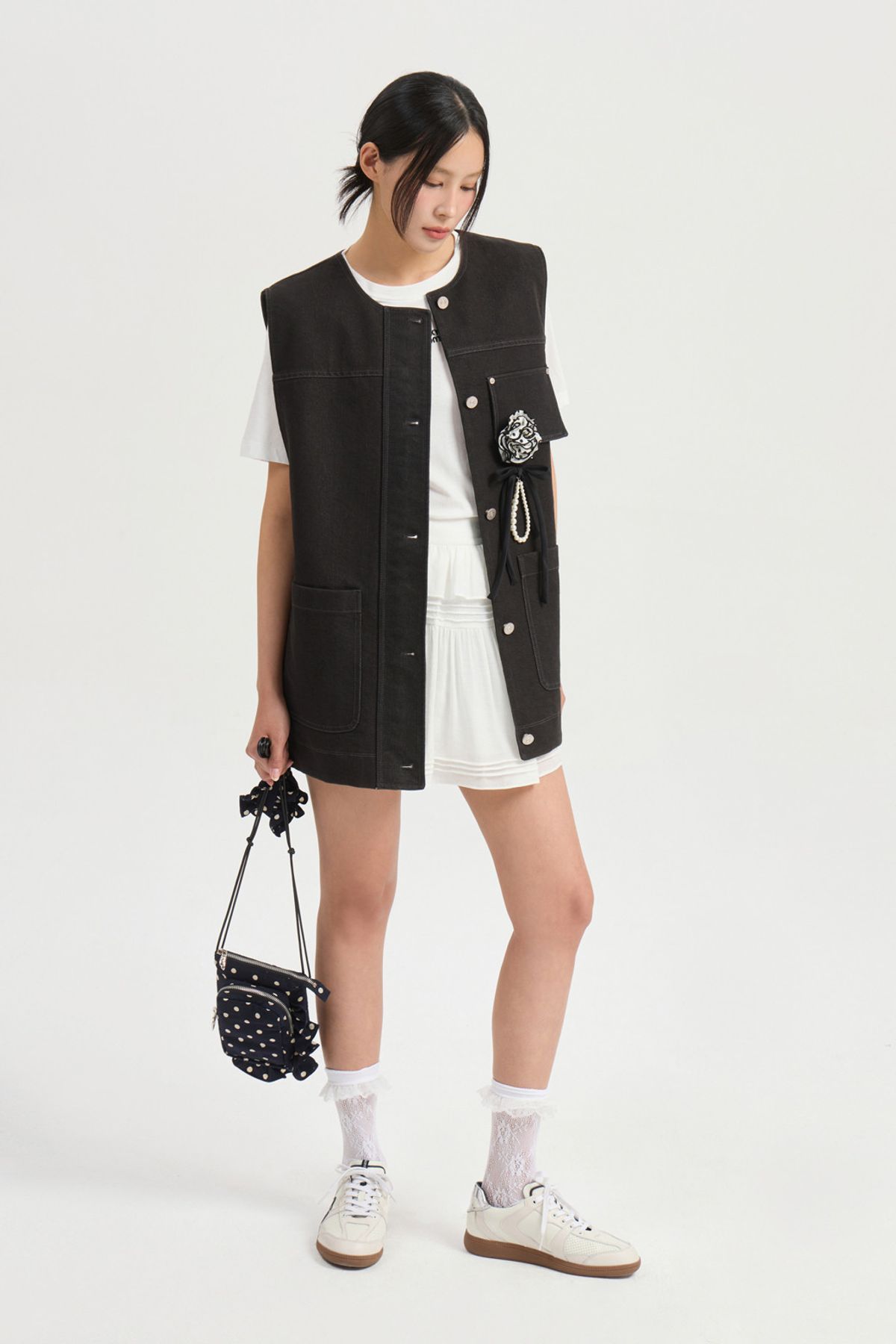 럭키슈에뜨(LUCKY CHOUETTE) Pin Tuck Point Mini Skirt (white) LFKAM25520WHX