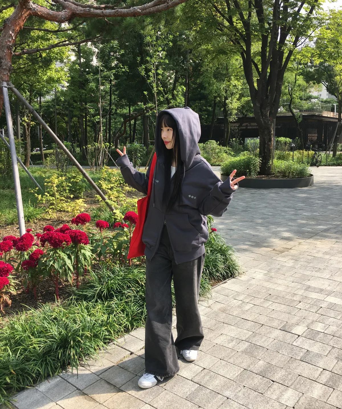마이딥블루메모리즈(MY DEEP BLUE MEMORIES) (zp) MM SYMBOL LOGO 2WAY ZIP-UP (CHARCOAL)
