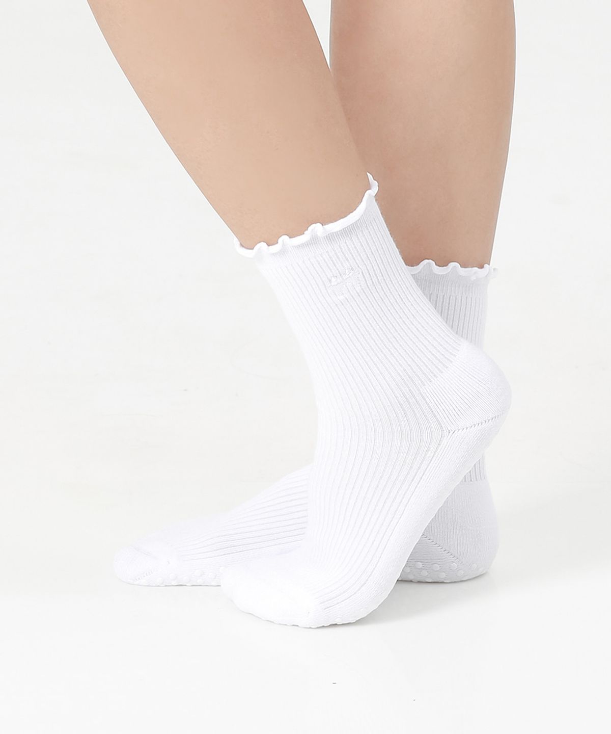 떰토(THUMBTOE) Frill Socks with Grip 스포츠 쿠션 크루삭스 무봉제 심리스 양말