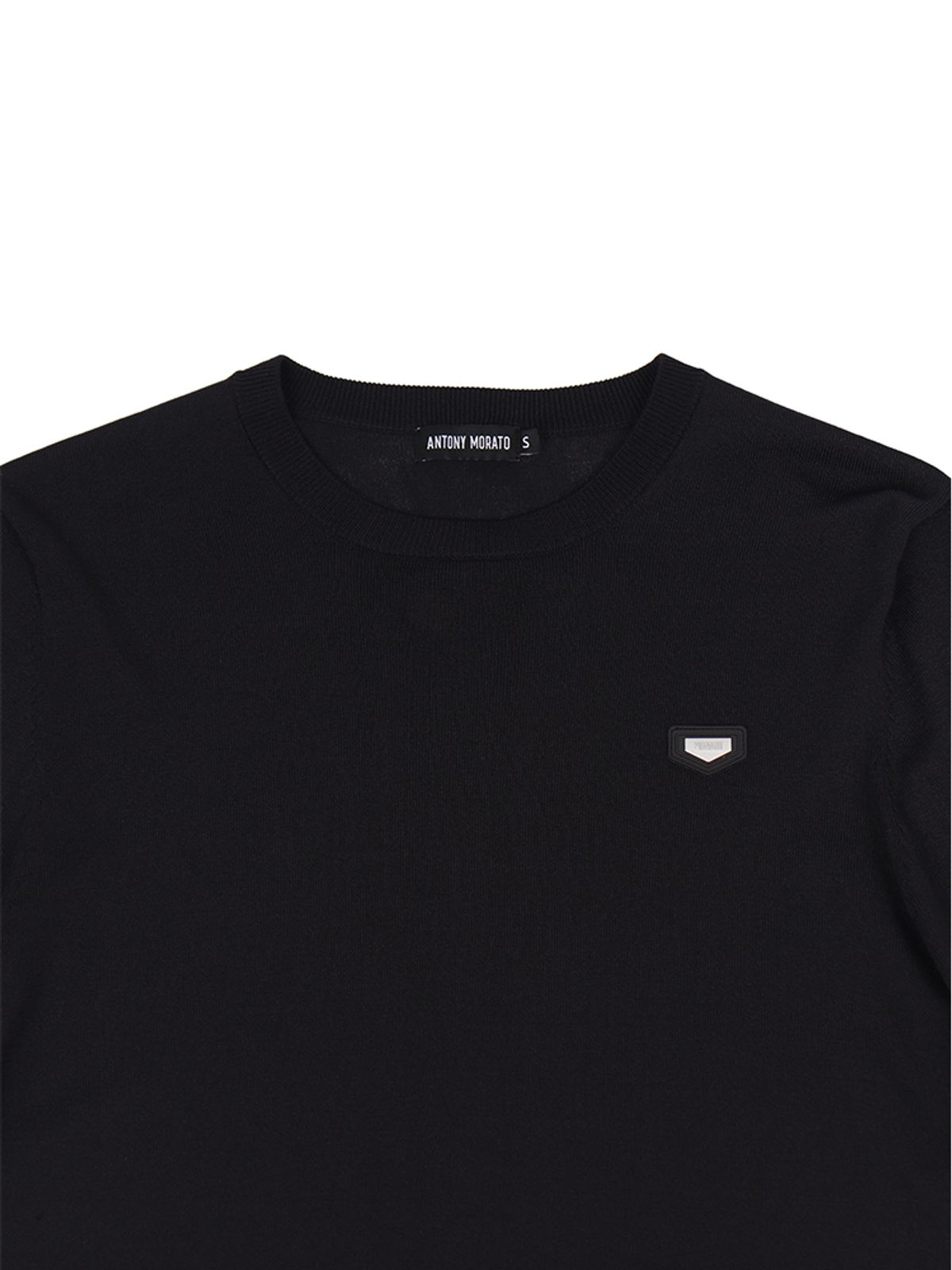 이카룩(IKALOOK) 블랙 로고 포인트 비스코스 니트 TEE179