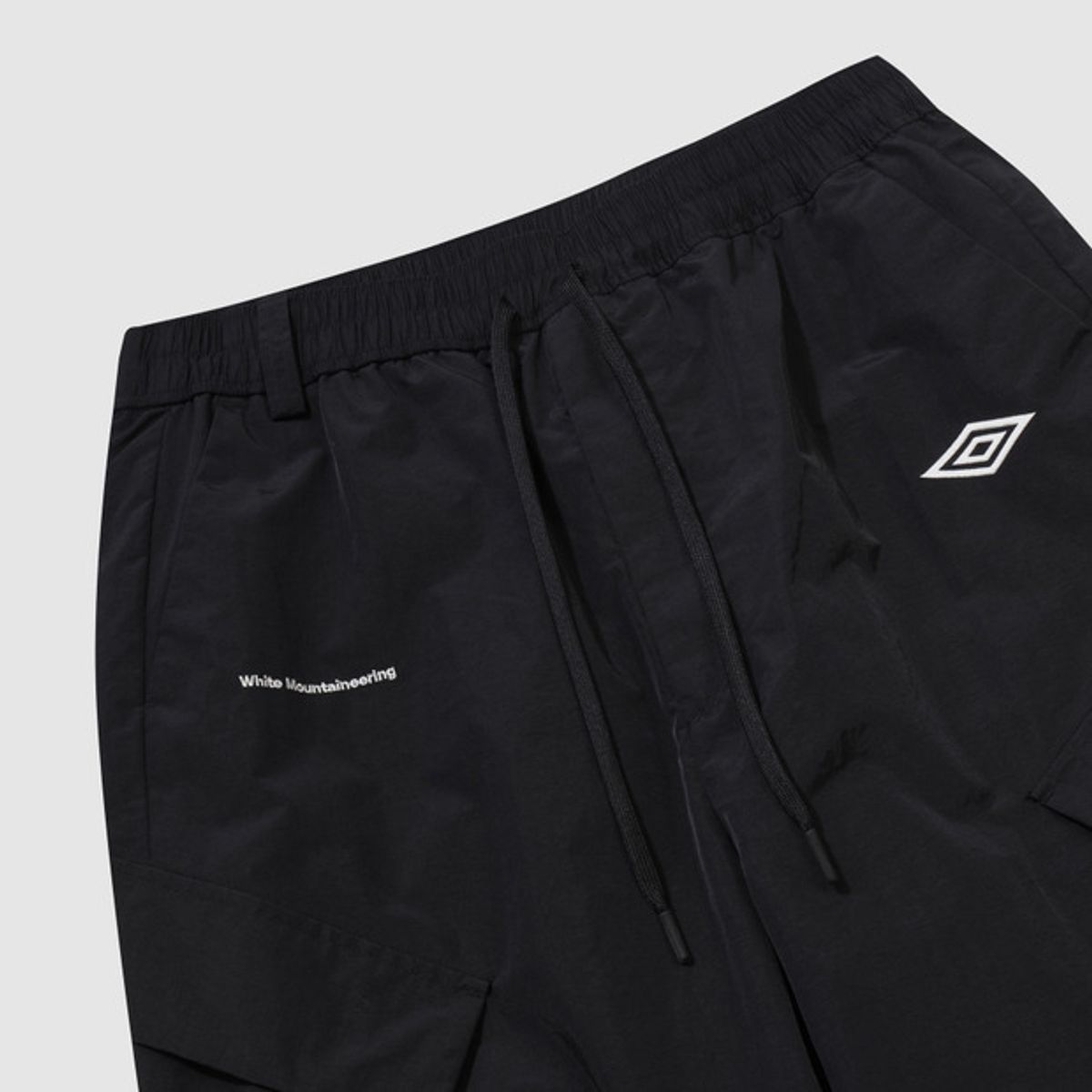 엄브로(UMBRO) [Umbro X White Mountaineering] 이지 카고 팬츠 블랙(UQ311CPT93)