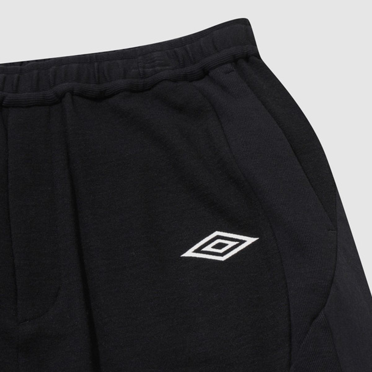 엄브로(UMBRO) [Umbro X White Mountaineering] 이지 팬츠 블랙(UQ311CPT94)