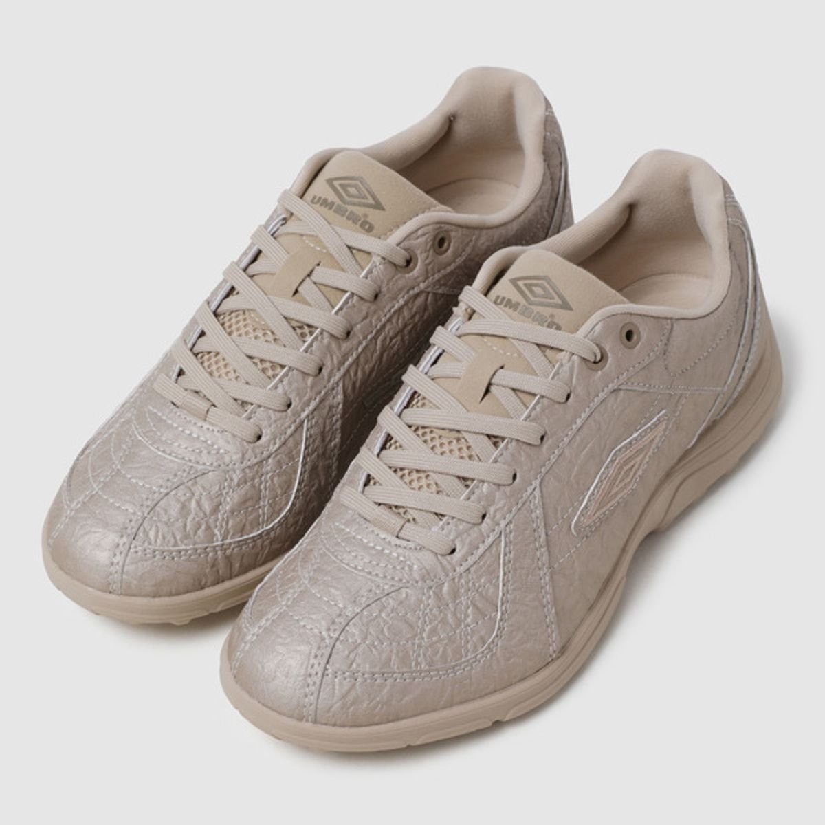 엄브로(UMBRO) [Umbro X White Mountaineering] 모터에이원 베이지(UQ323CCU91)