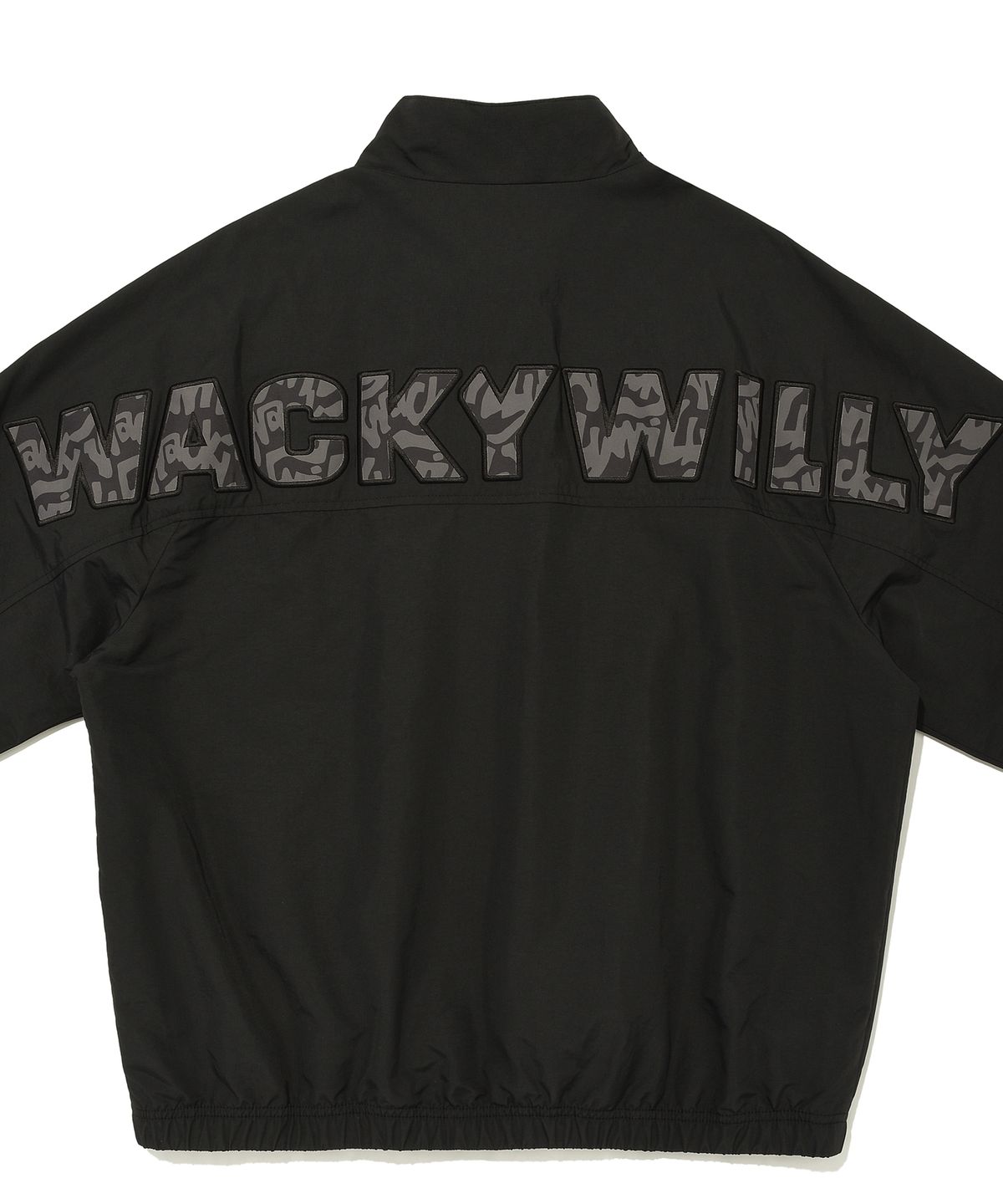 와키윌리(WACKY WILLY) 백 레터링 하이넥 풀집업 블랙