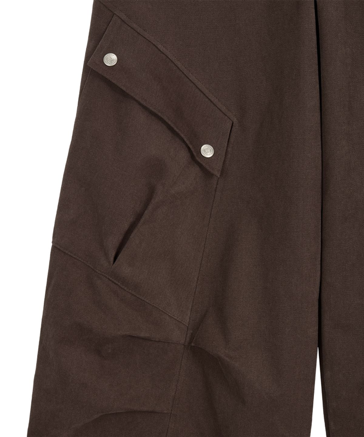단델(DANDEL) DD studded pin-tuck cargo pants (BROWN)