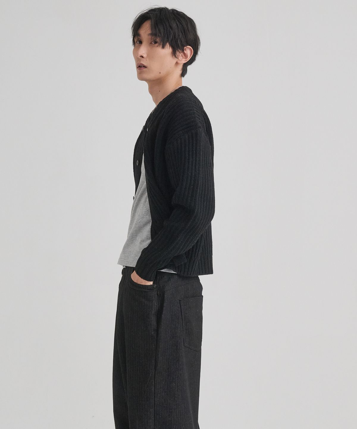 테이크이지(TAKEASY) [2PACK] 울 니트 가디건 블랙 (+솔리드 크롭 티셔츠 증정)