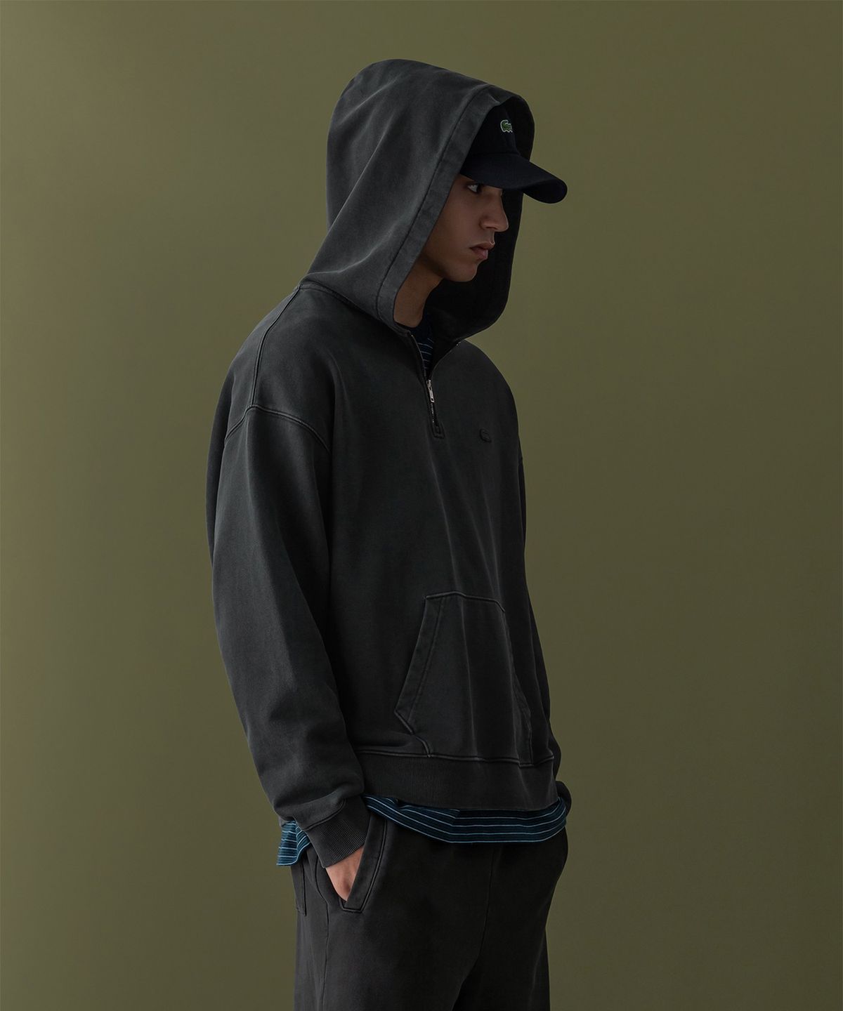 라코스테(LACOSTE) 남성 가먼트다잉 하프집업 후드 [그레이]