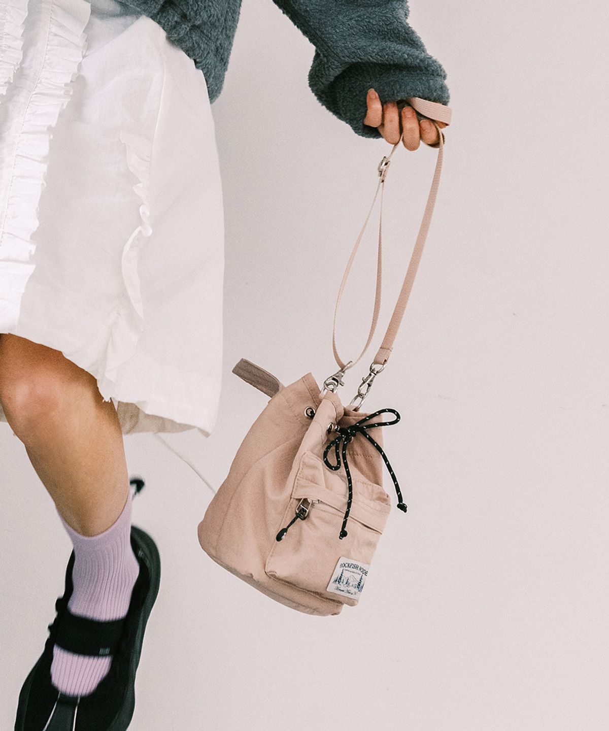 락피쉬웨더웨어(ROCKFISH WEATHERWEAR) NYLON DRAWSTRING MINI BAG - 4 colors