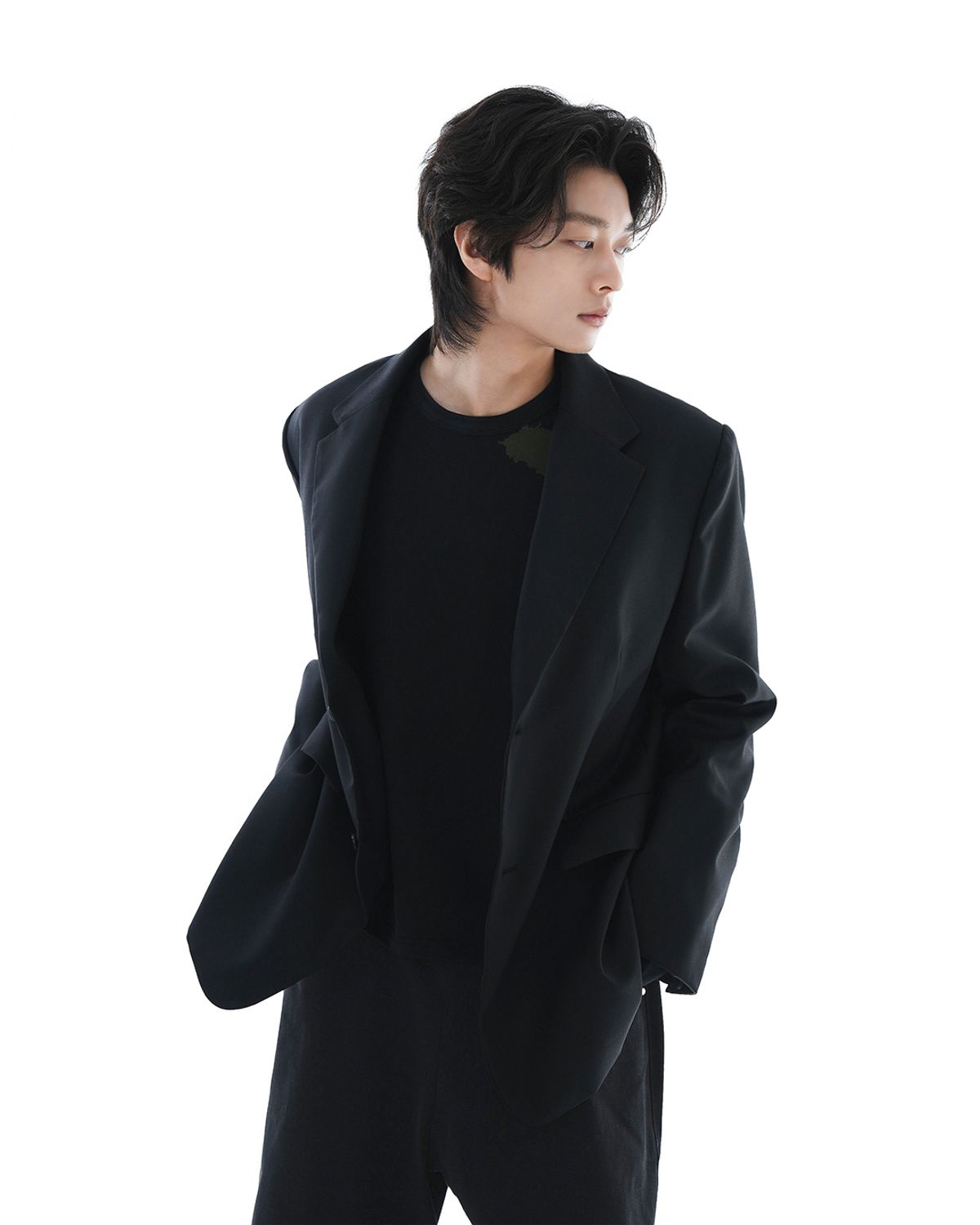 헤오진(HEOJIN) 레더 리빌 슬리브 울 블레이저_블랙