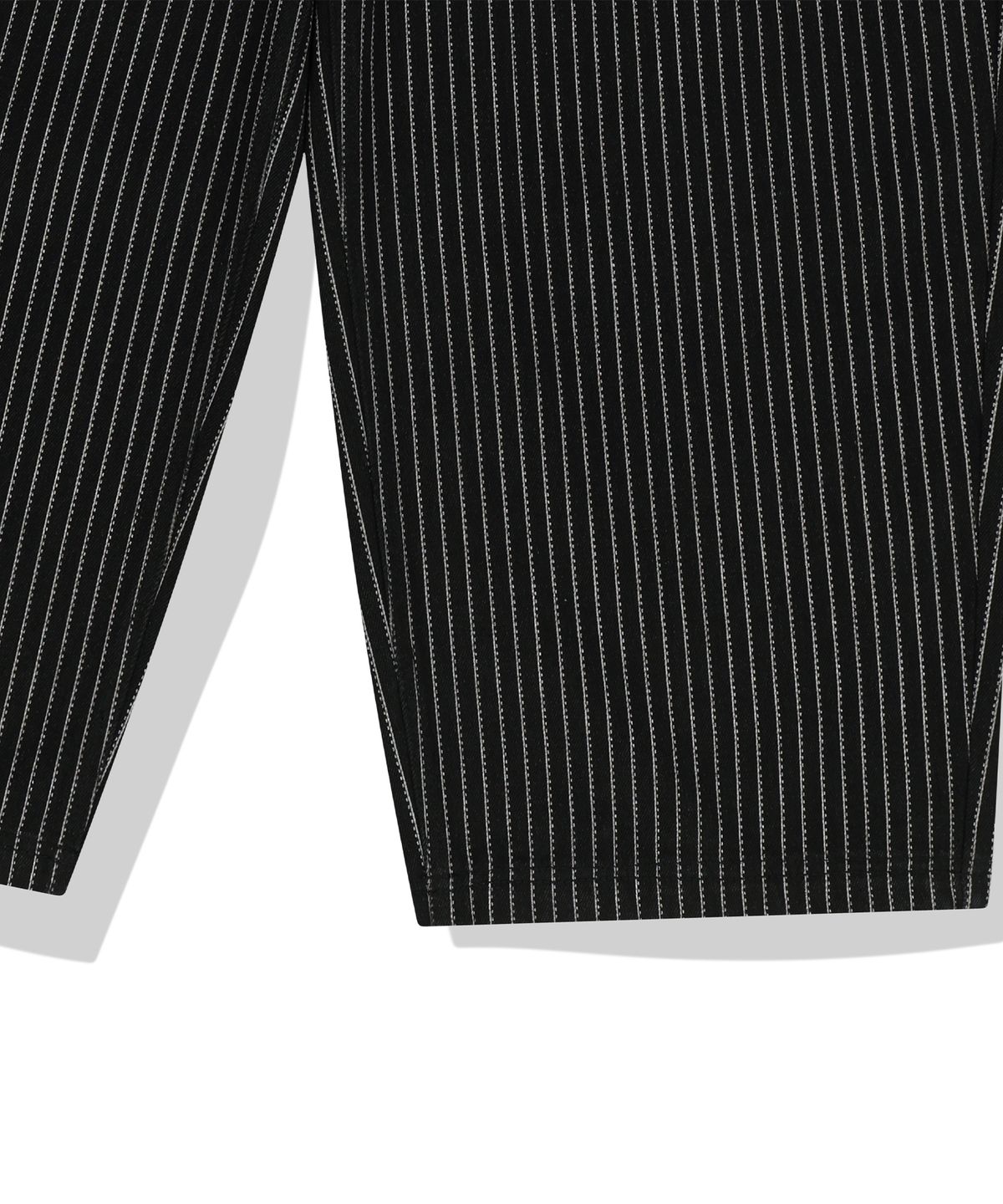 낫포너드(NOT4NERD) Waist Buckle Stripe Wide Fit Denim Pants - Black