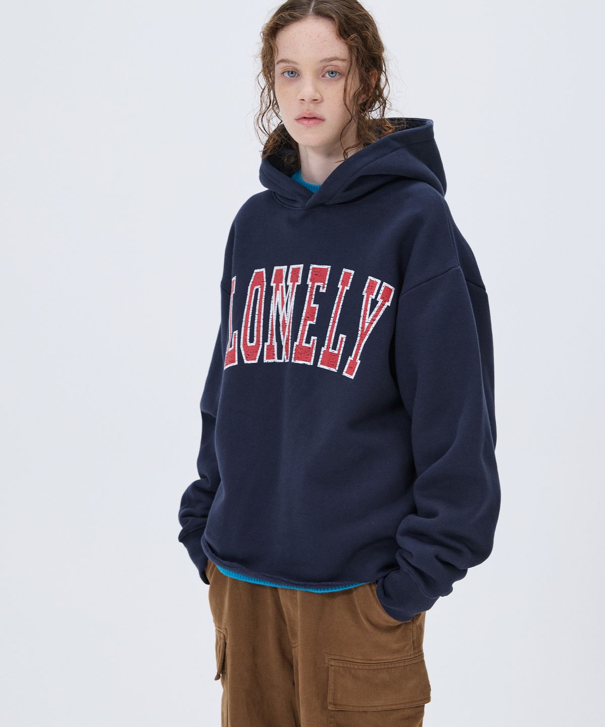 노앙(NOHANT) [기모] LONELY/LOVELY FLUFF CUT OFF HOODIE NAVY