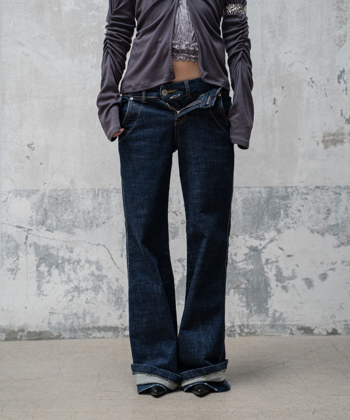 모산(MOSAN) BOOTCUT DENIM PANTS (DARK BLUE)