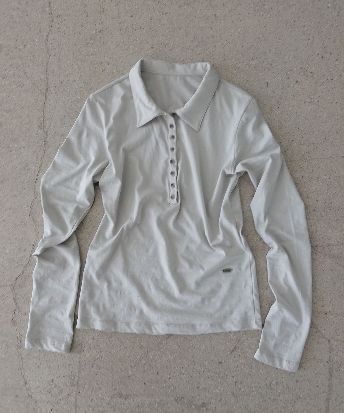 모산(MOSAN) COLLARED BUTTON LONG-SLEEVE T-SHIRT (LIGHT BEIGE)