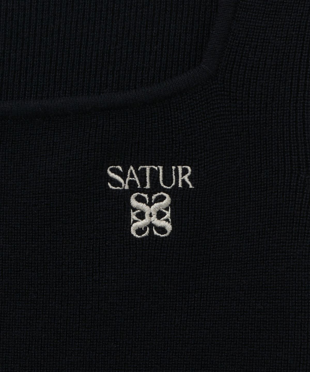 세터(SATUR) (W) 스퀘어넥 니트 롱 슬리브 블랙
