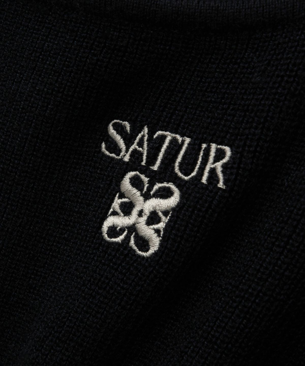 세터(SATUR) (W) 스퀘어넥 니트 롱 슬리브 블랙