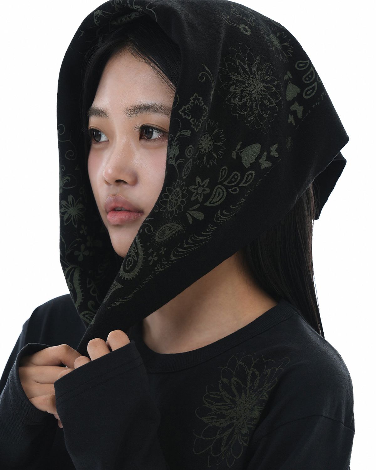 헤오진(HEOJIN) 코지 반다나 머플러_블랙