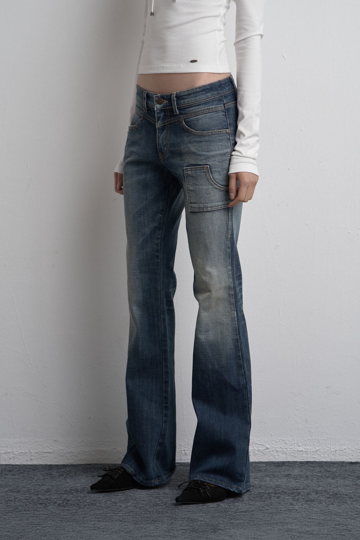 시너진(SYNERJYN) CARGO PAINTING DENIM PANTS BLUE