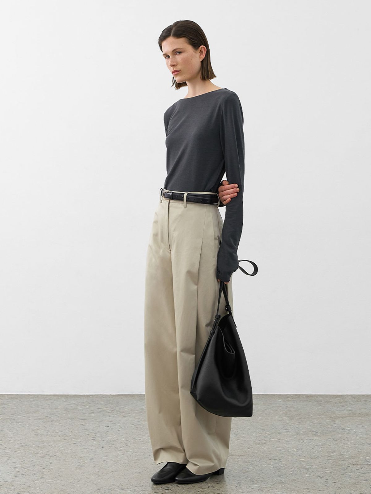 아틀리에 나인(ATELIER NAIN) CHINO VOLUME CURVED TUCK PANTS(PT-5708)