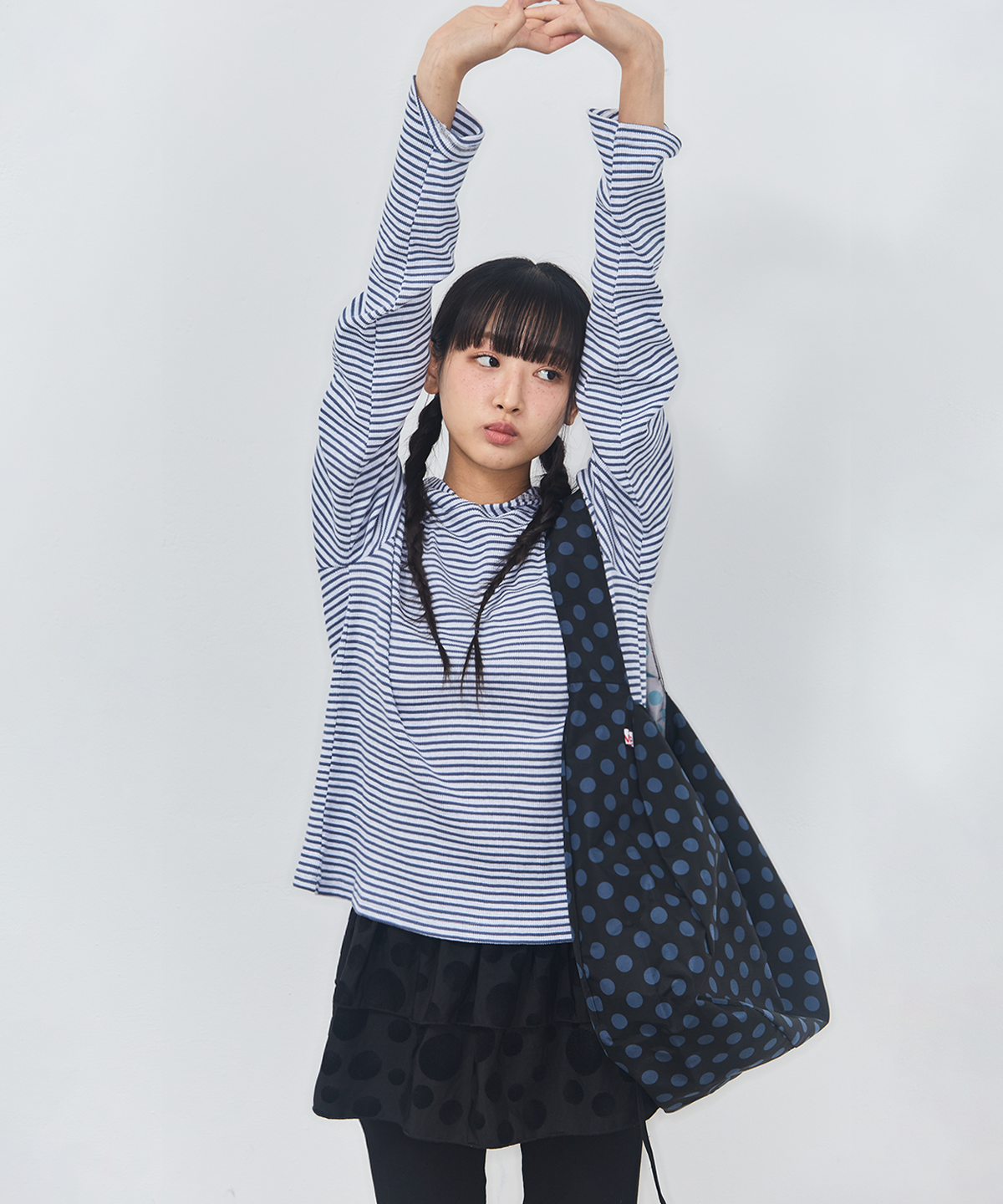 잇자바이브(ITZAVIBE) STAR STRIPE HOODIE - BLUE