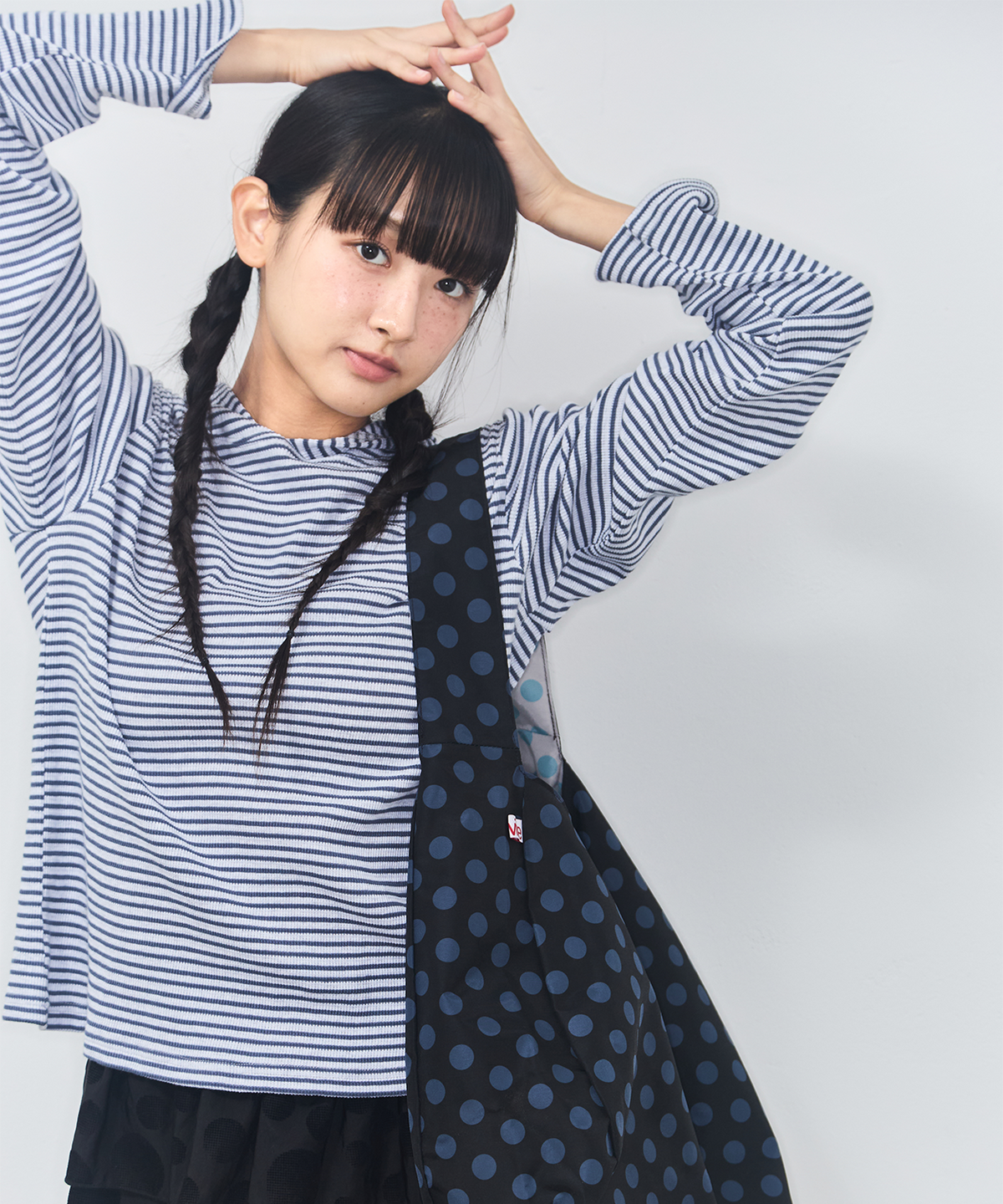 잇자바이브(ITZAVIBE) STAR STRIPE HOODIE - BLUE