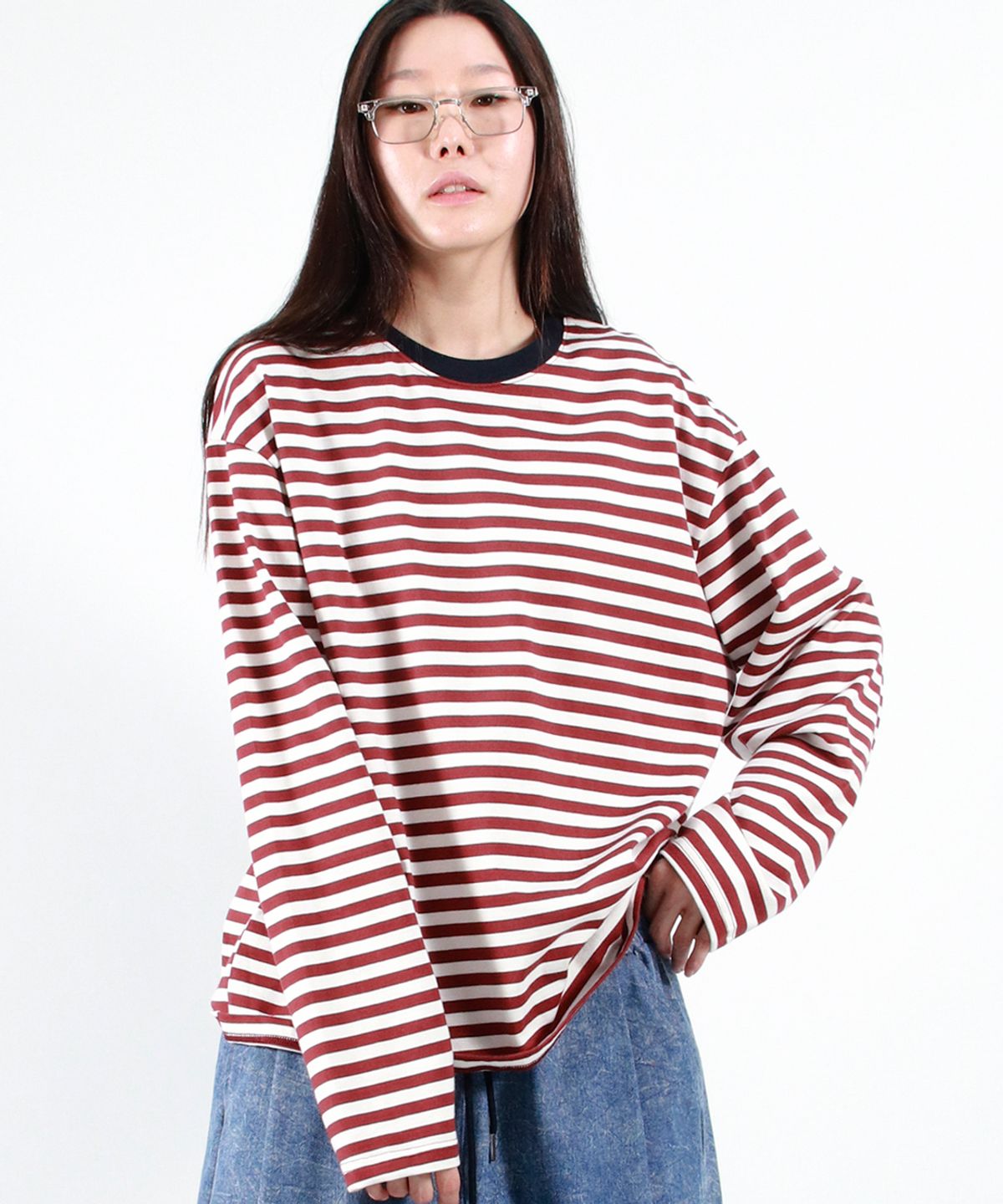 드마크(DEMARC) STRIPE LOOSE-FIT LONG SLEEVE TEE -  burgundy
