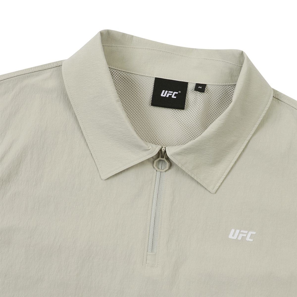 유에프씨 스포츠(UFC SPORT) UFC 마일드 레귤러핏 반집업 티셔츠 라이트 올리브 U2TTW2204LL