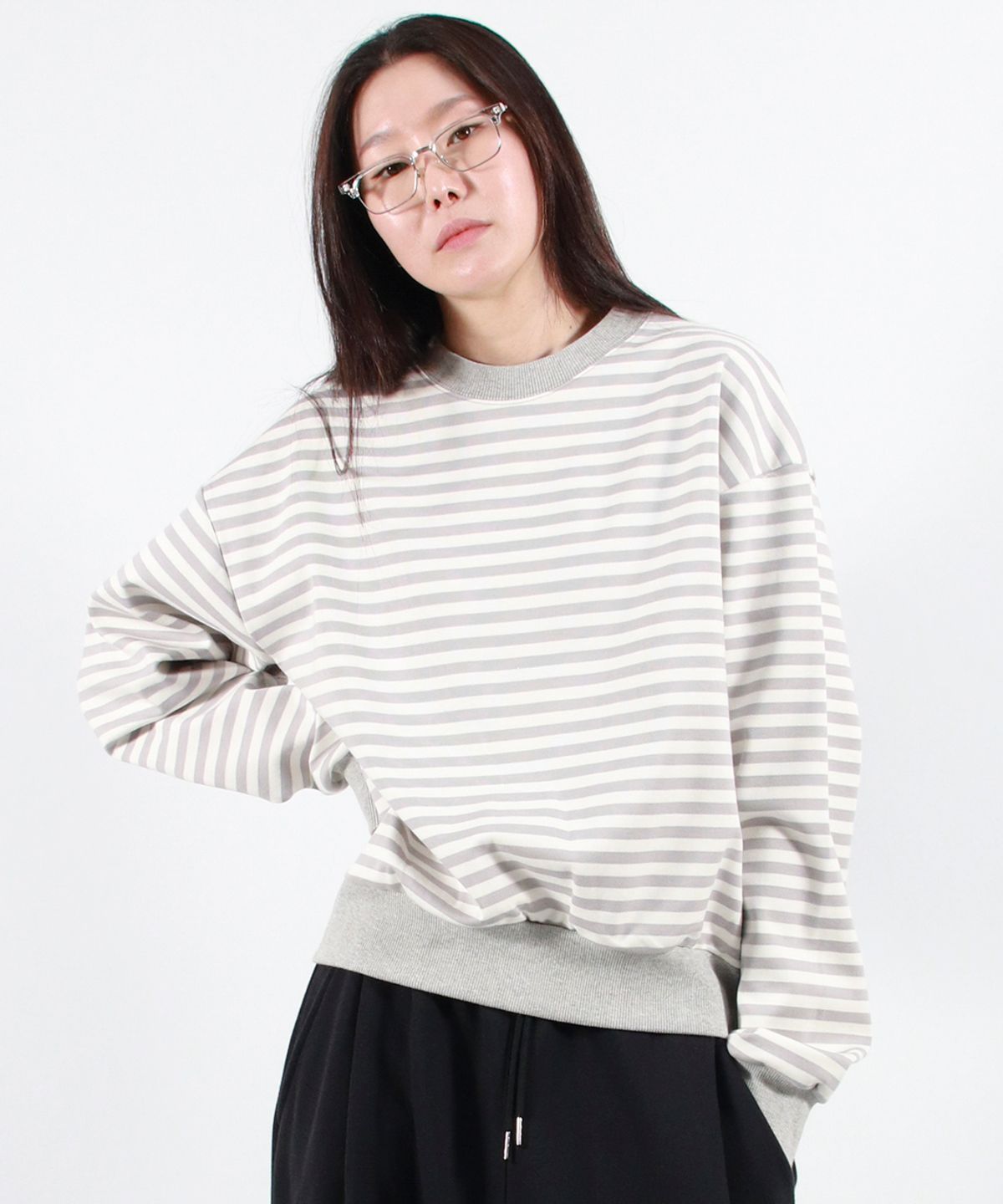 드마크(DEMARC) STRIPE MEDIUM-FIT SWEATSHIRT -  Gray