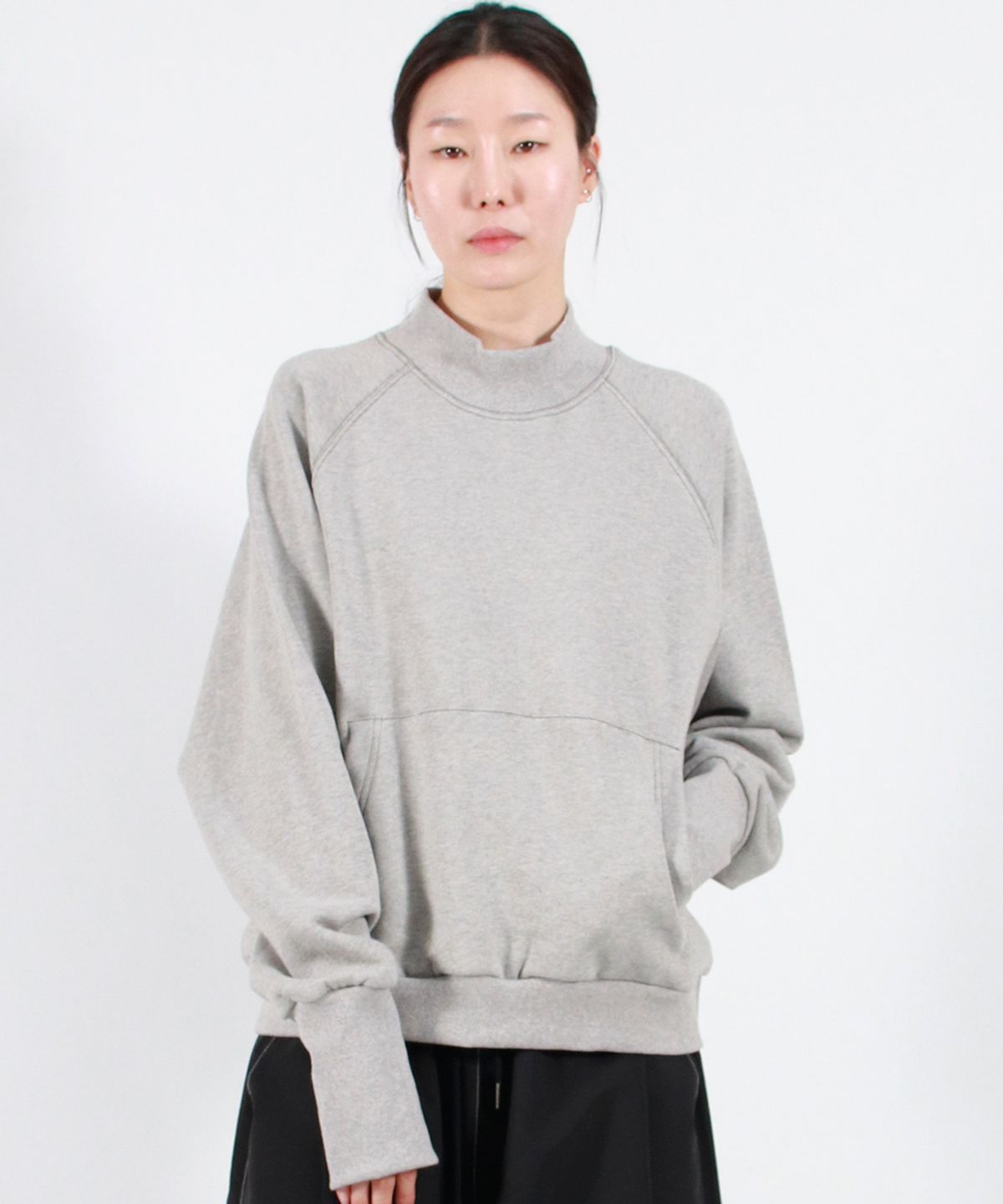 드마크(DEMARC) HIGH-NECK MEDIUM-FIT STITCH RAGLAN SWEATSHIRT -  Gray