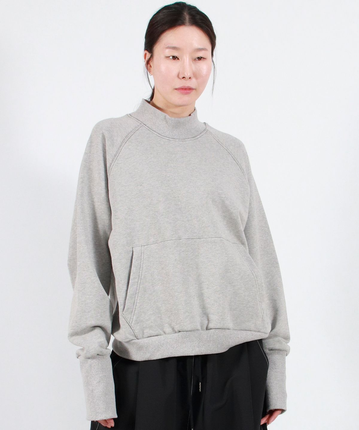 드마크(DEMARC) HIGH-NECK MEDIUM-FIT STITCH RAGLAN SWEATSHIRT -  Gray